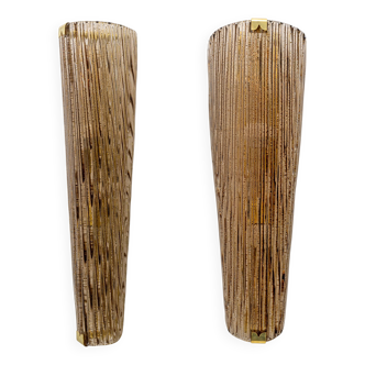 Paire d'appliques modernes en verre de Murano ambré et laiton