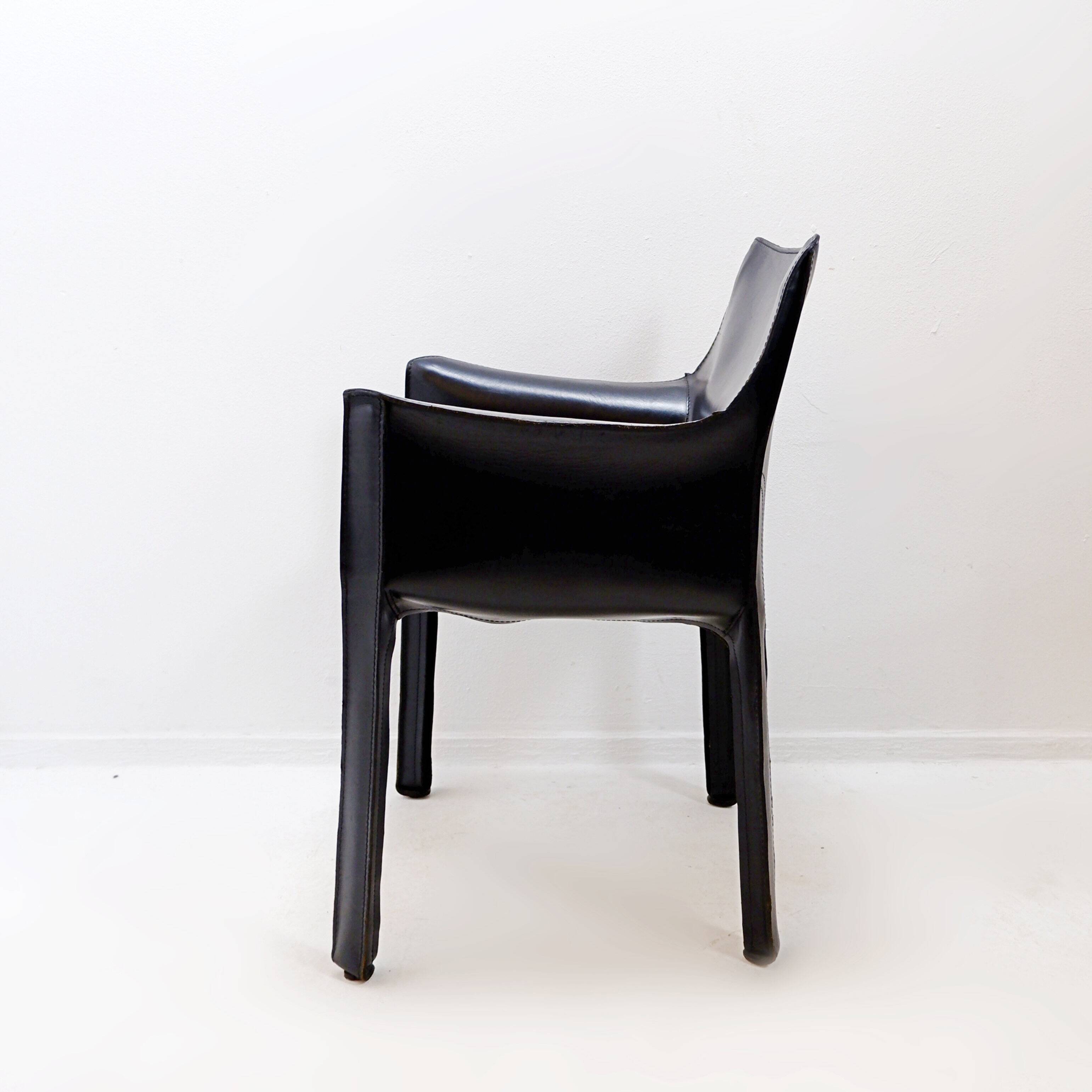 Set of 4 'Cab 413' chairs with armrests by Mario Bellini for Cassina - 1970s