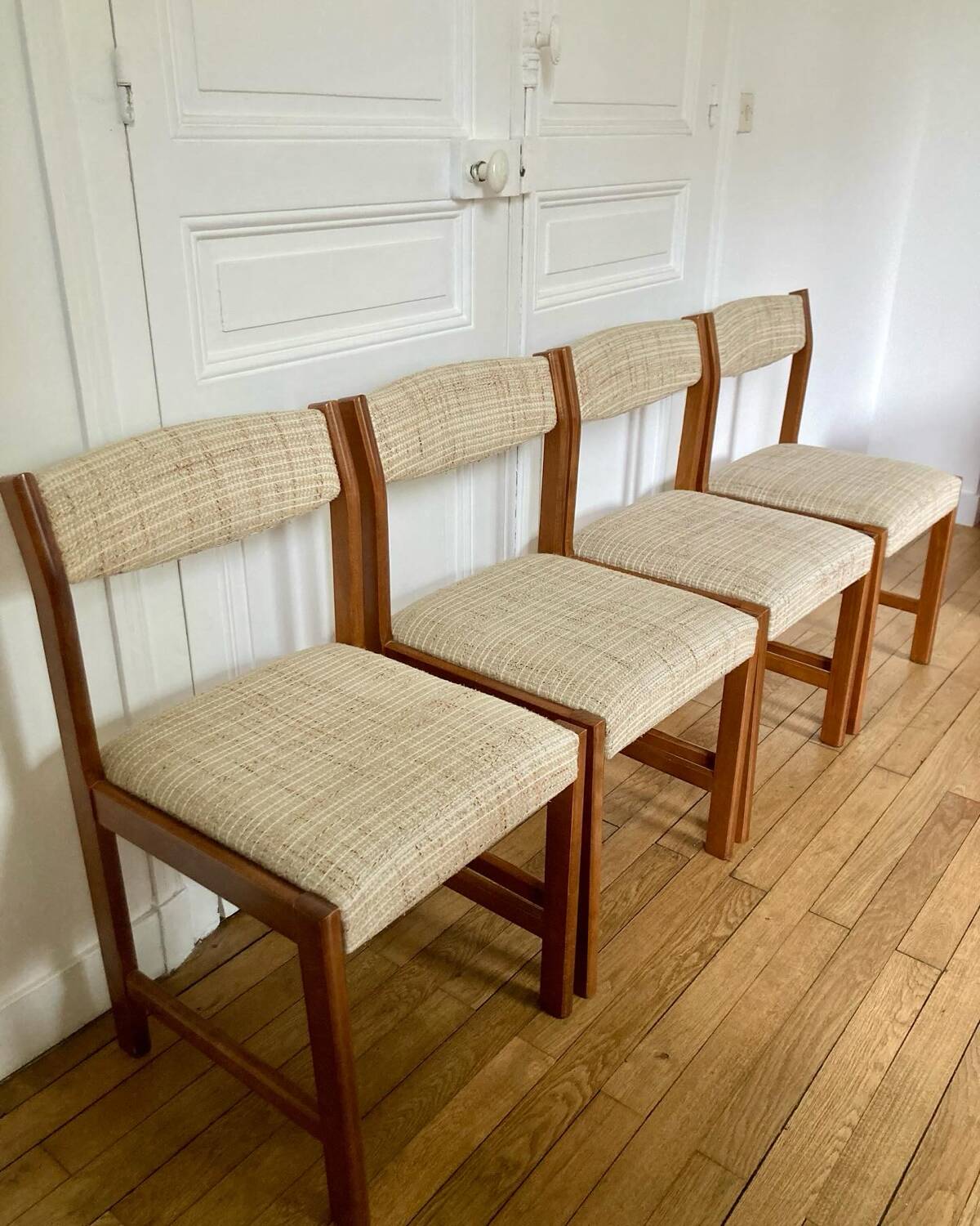 Set of 4 vintage chairs