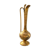 Aiguière en laiton doré
