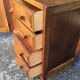 Commode asymétrique