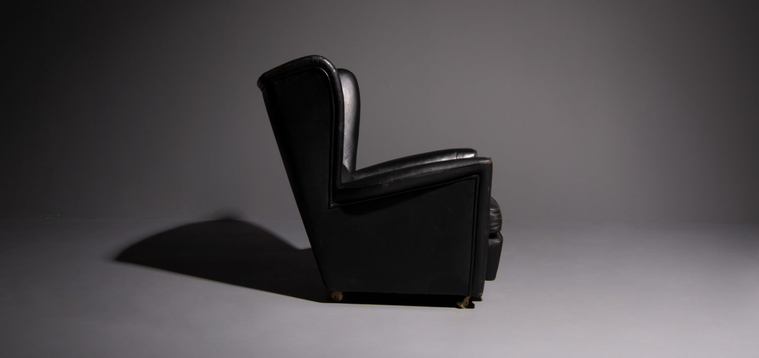Keingback armchair produced by Howard Keith in the years 60