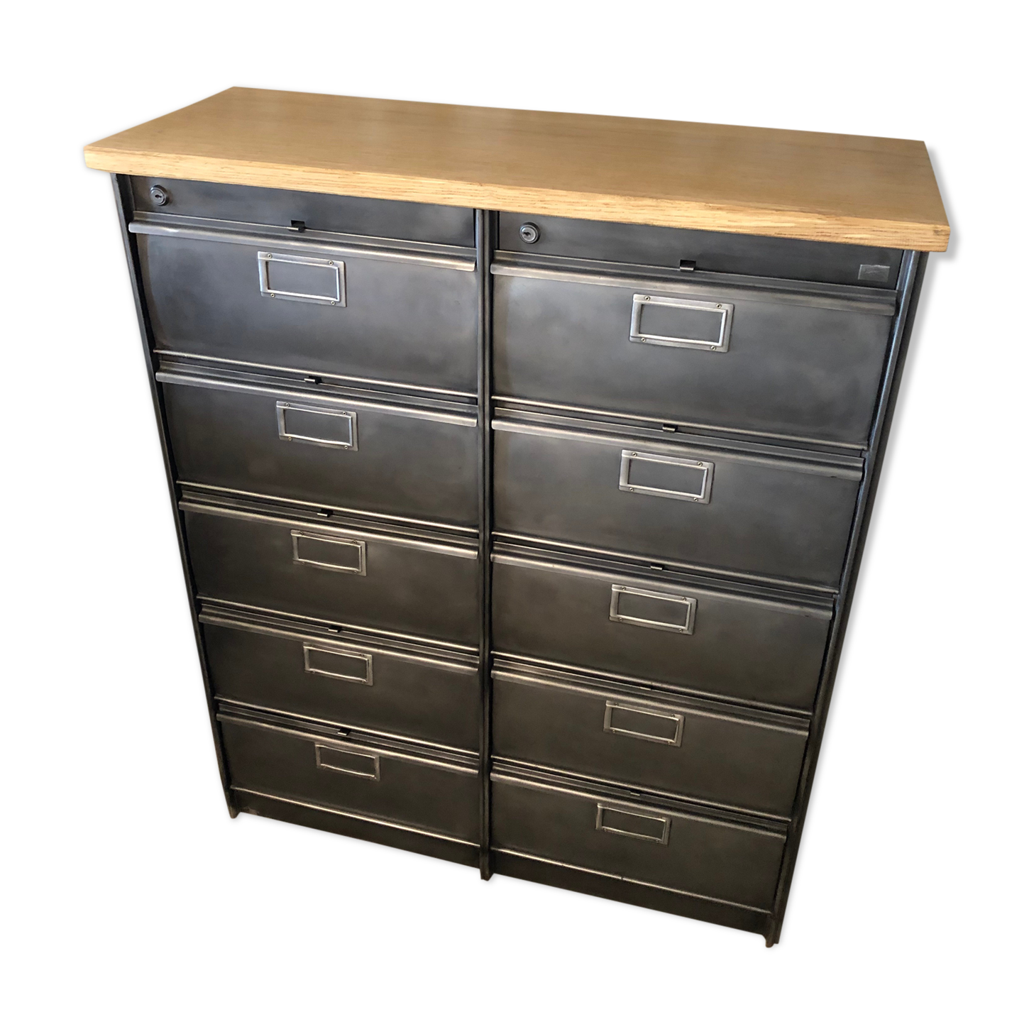 Ronéo furniture with industrial metal wood valves