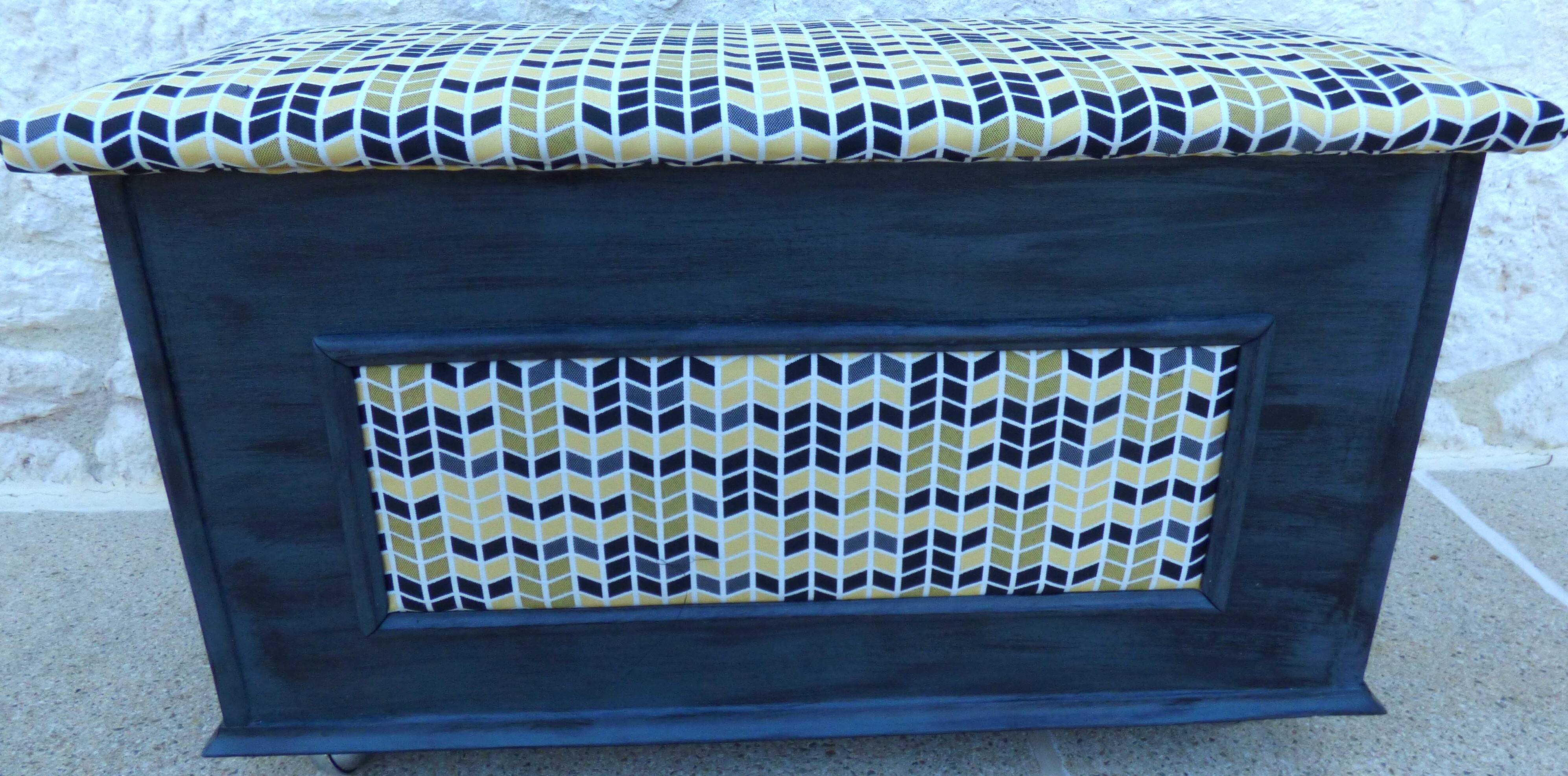 Wooden storage chest or bed end with padded top - Totally real