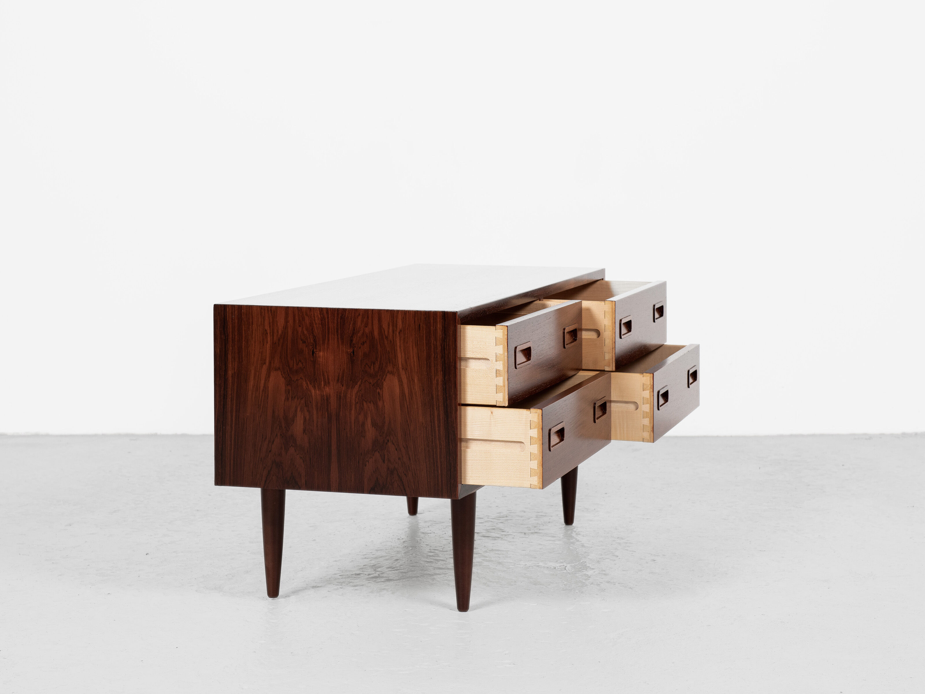Midcentury Danish low chest of 2x2 drawers in rosewood by Hundevad 1960s