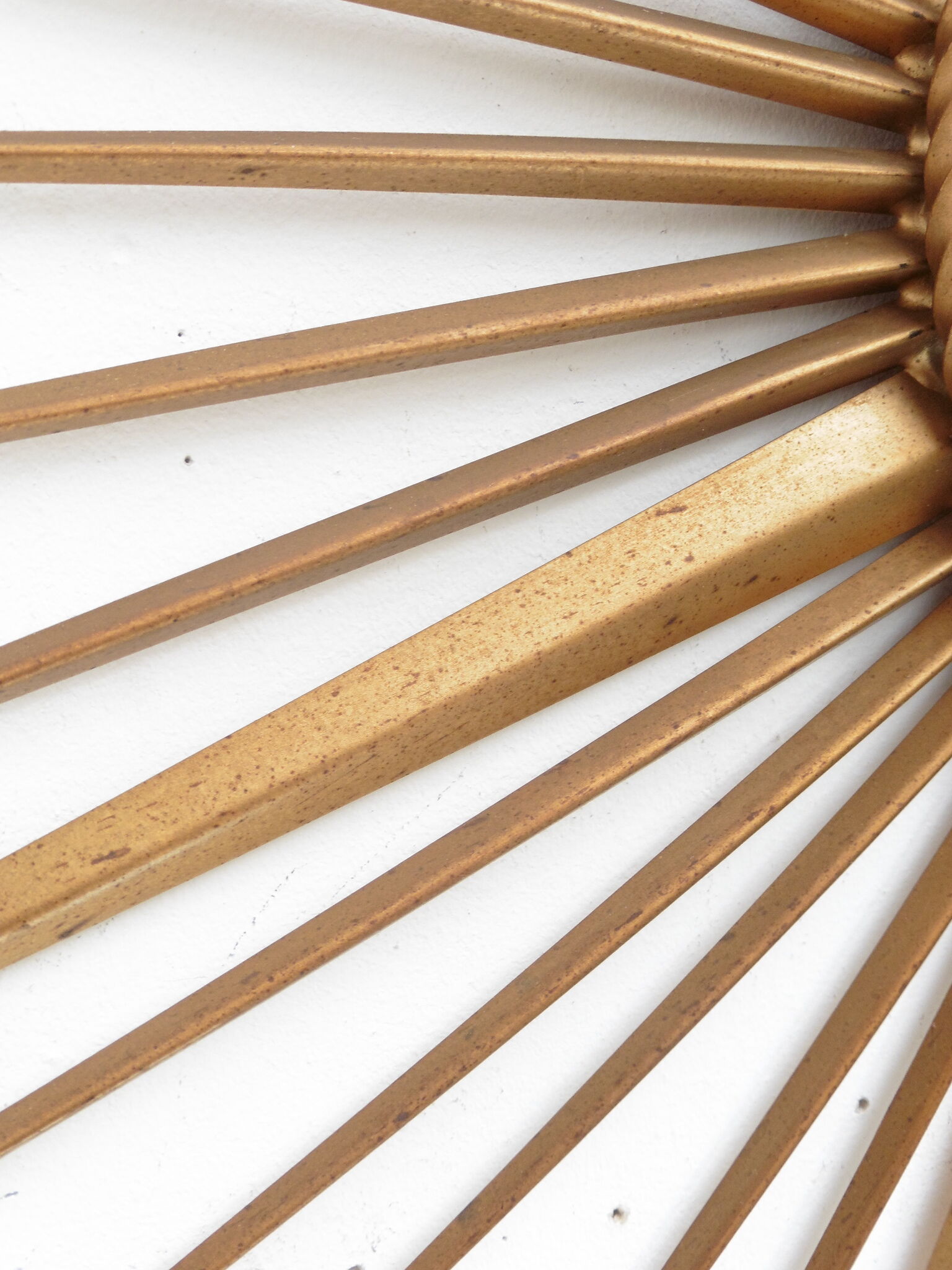 Mirror bulging Sun 85 x 85 cm