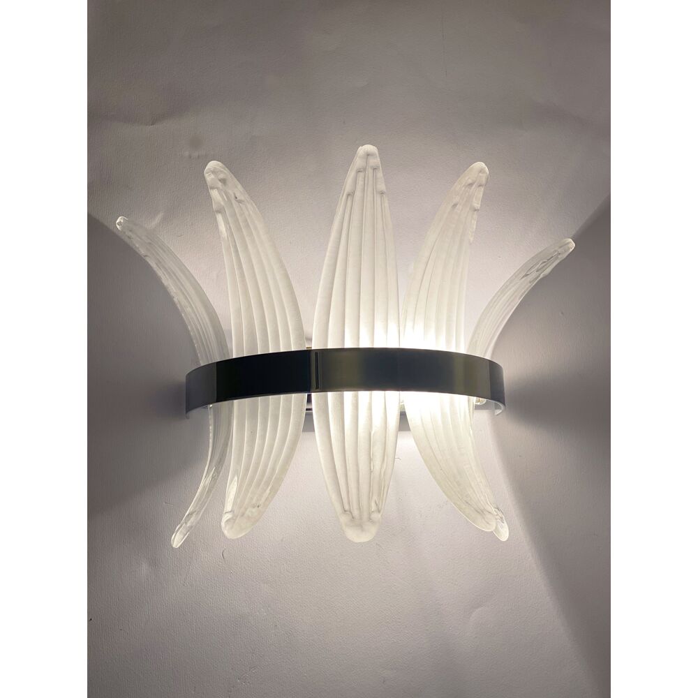 Belt sanded”palmette” murano glass wall sconce