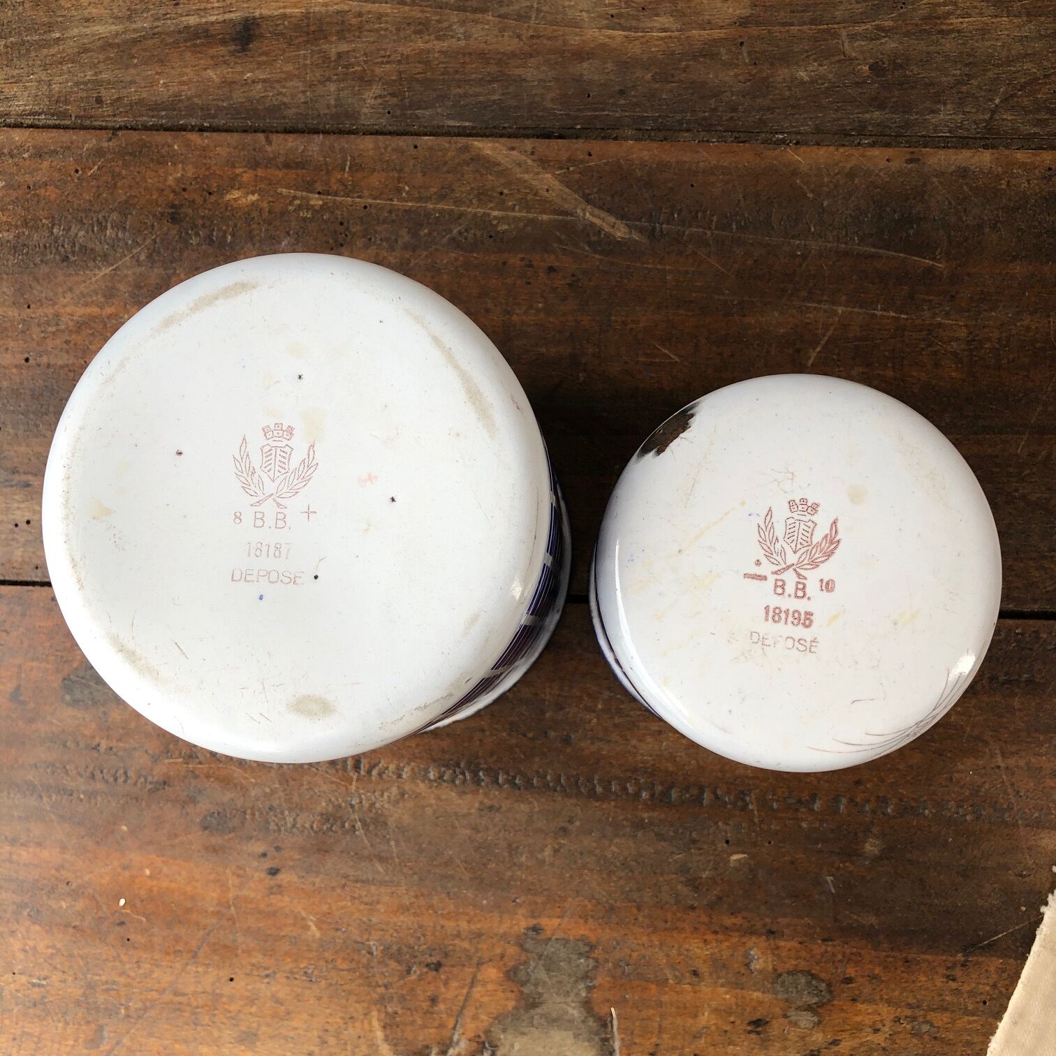 Duo de pots en émail “Farine” et “Pâtes”