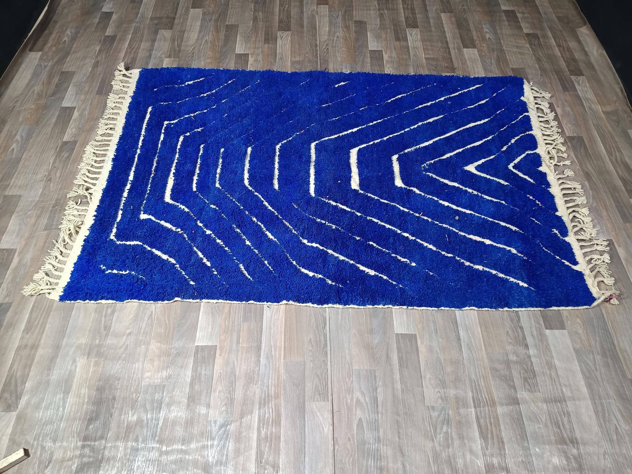 Moroccan rug in natural wool 2.5x1.5 m