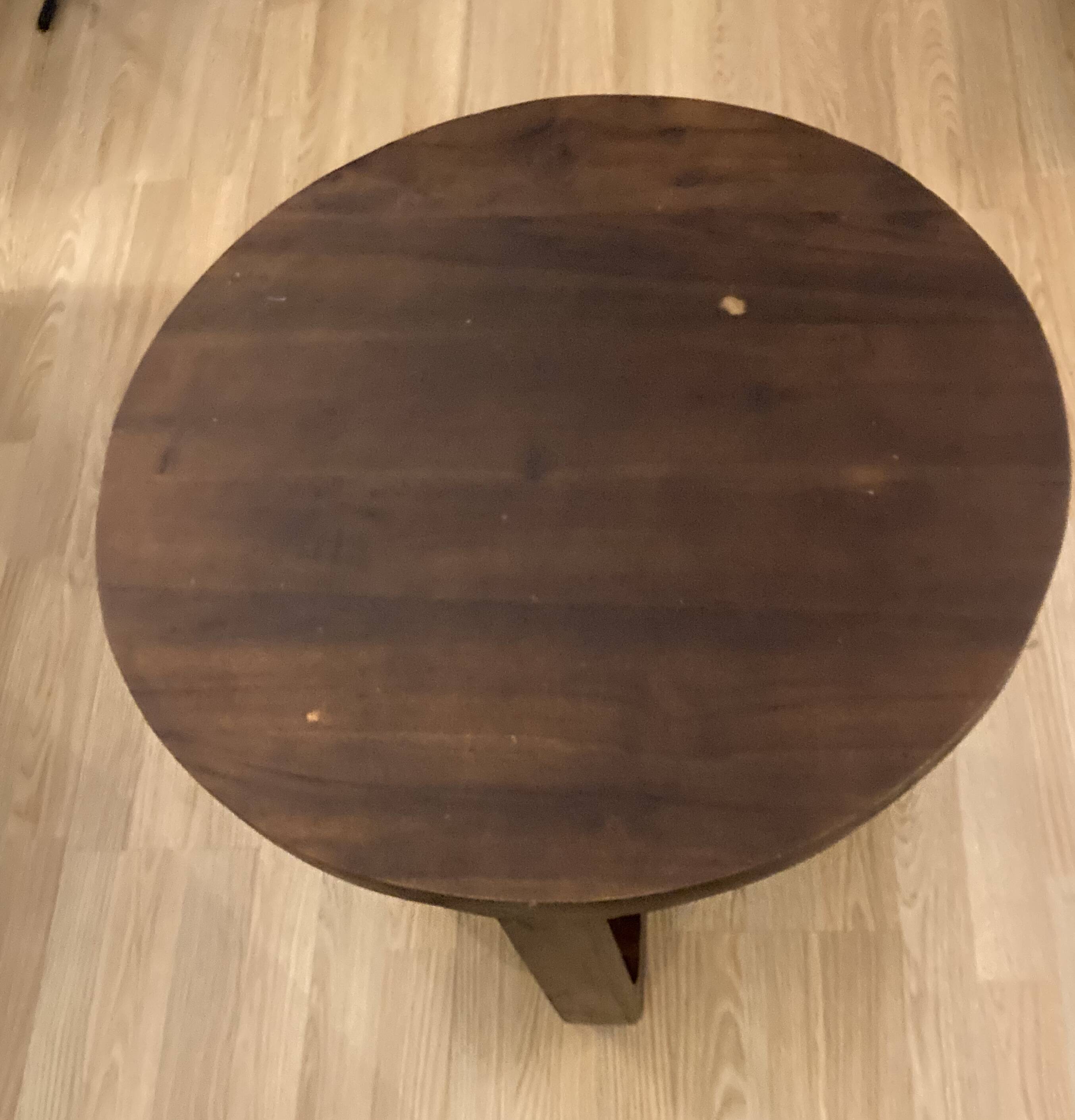 Table basse en bois massif vintage