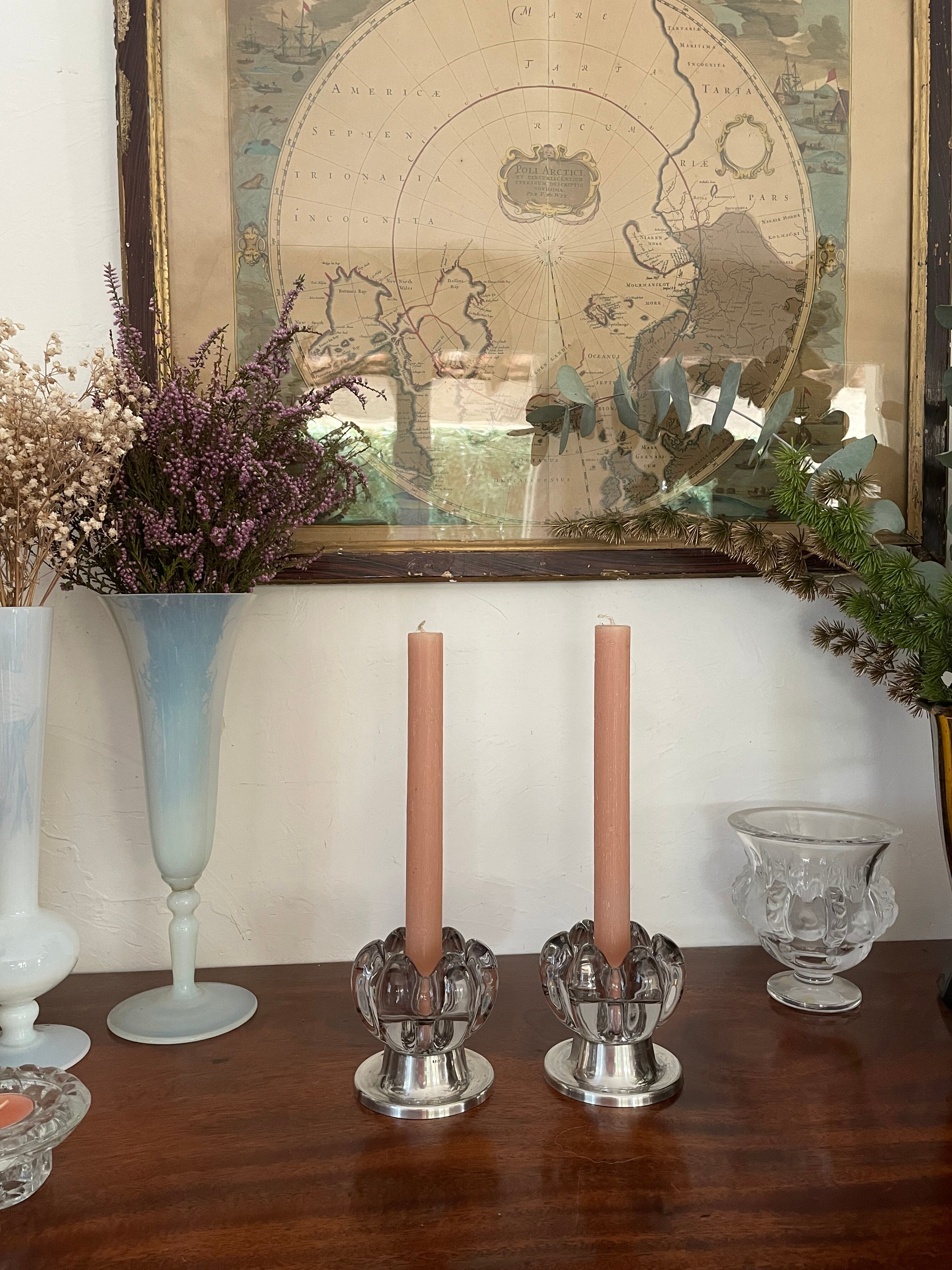 Pair of candle holders in crystal and vintage silver metal