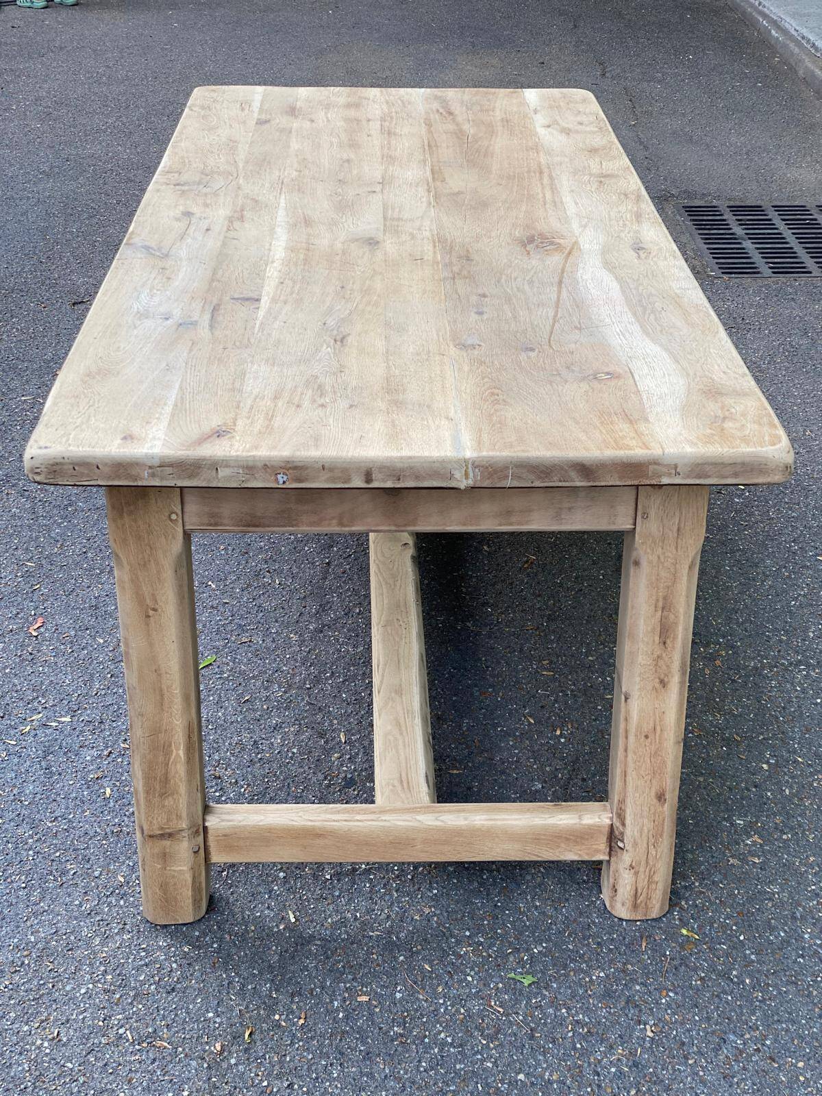 Large extendable farmhouse dining table stripped in solid oak 200-300cm