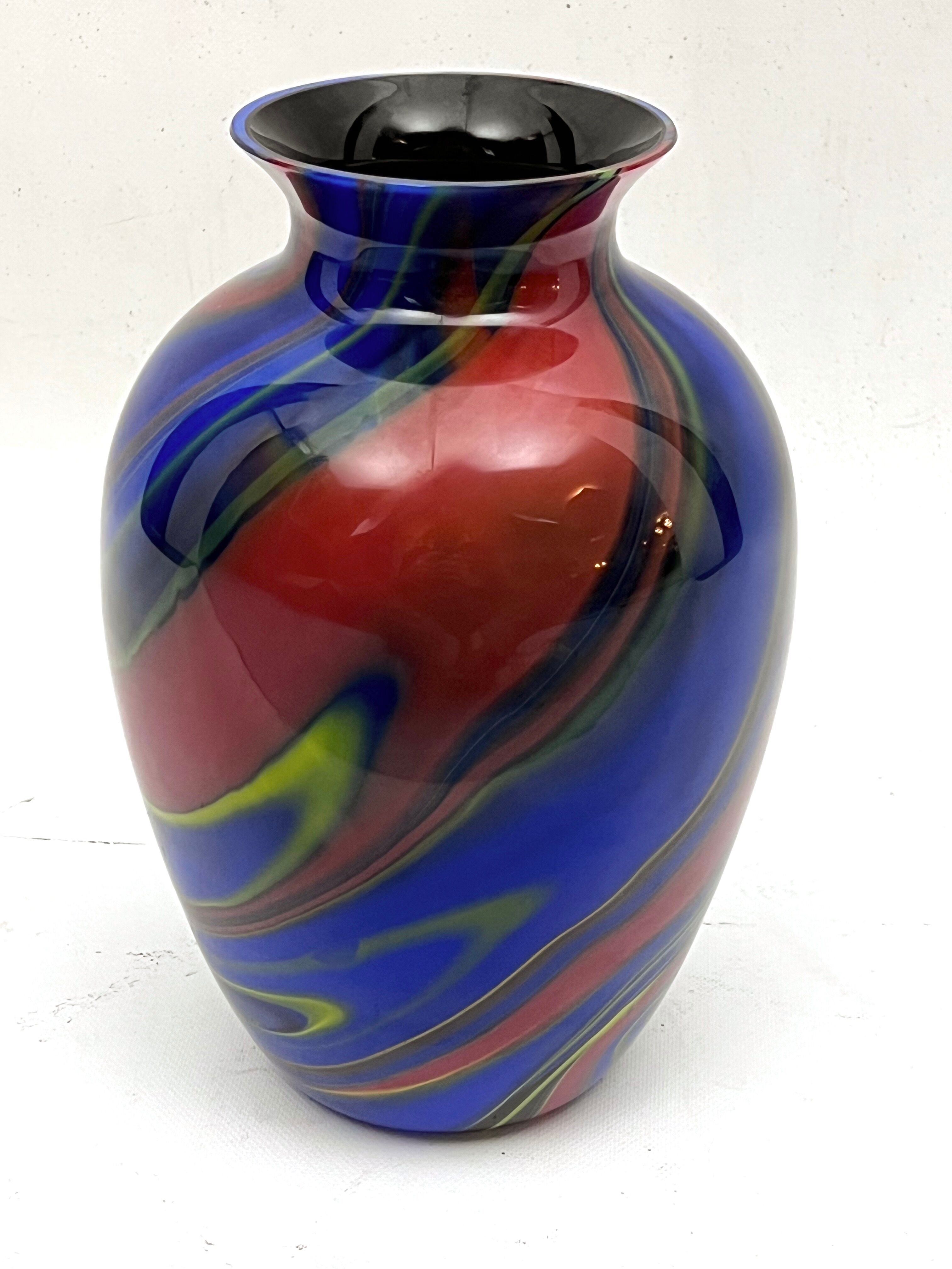 Postmodern multicolored Murano glass vase by Ottavio Missoni. Italy 1980s