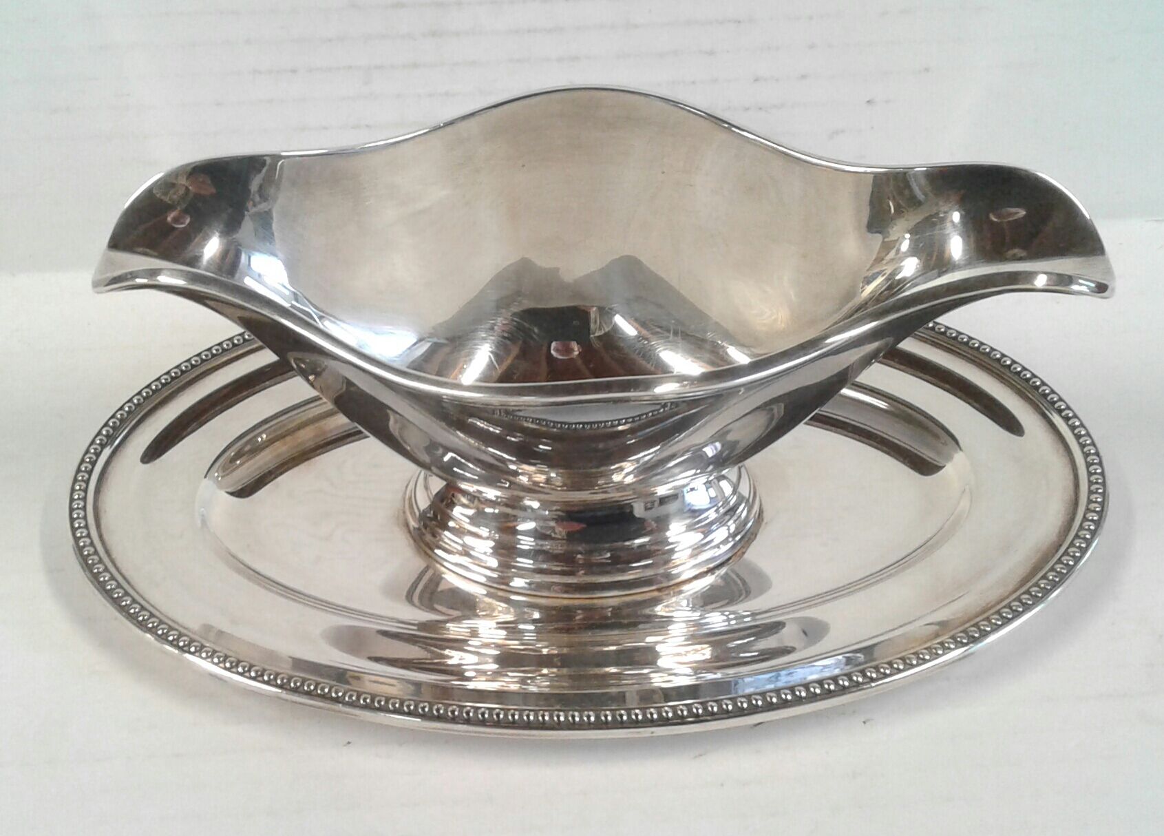 Saucière decoration pearls silver metal ercuis