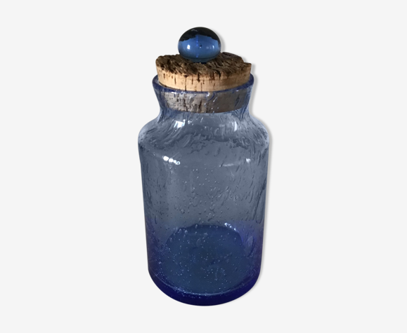 Bubble glass jar and biot breath