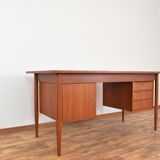 Bureau en teck danois du milieu du siècle par Gunnar Nielsen pour Tibergaard, années 1960.