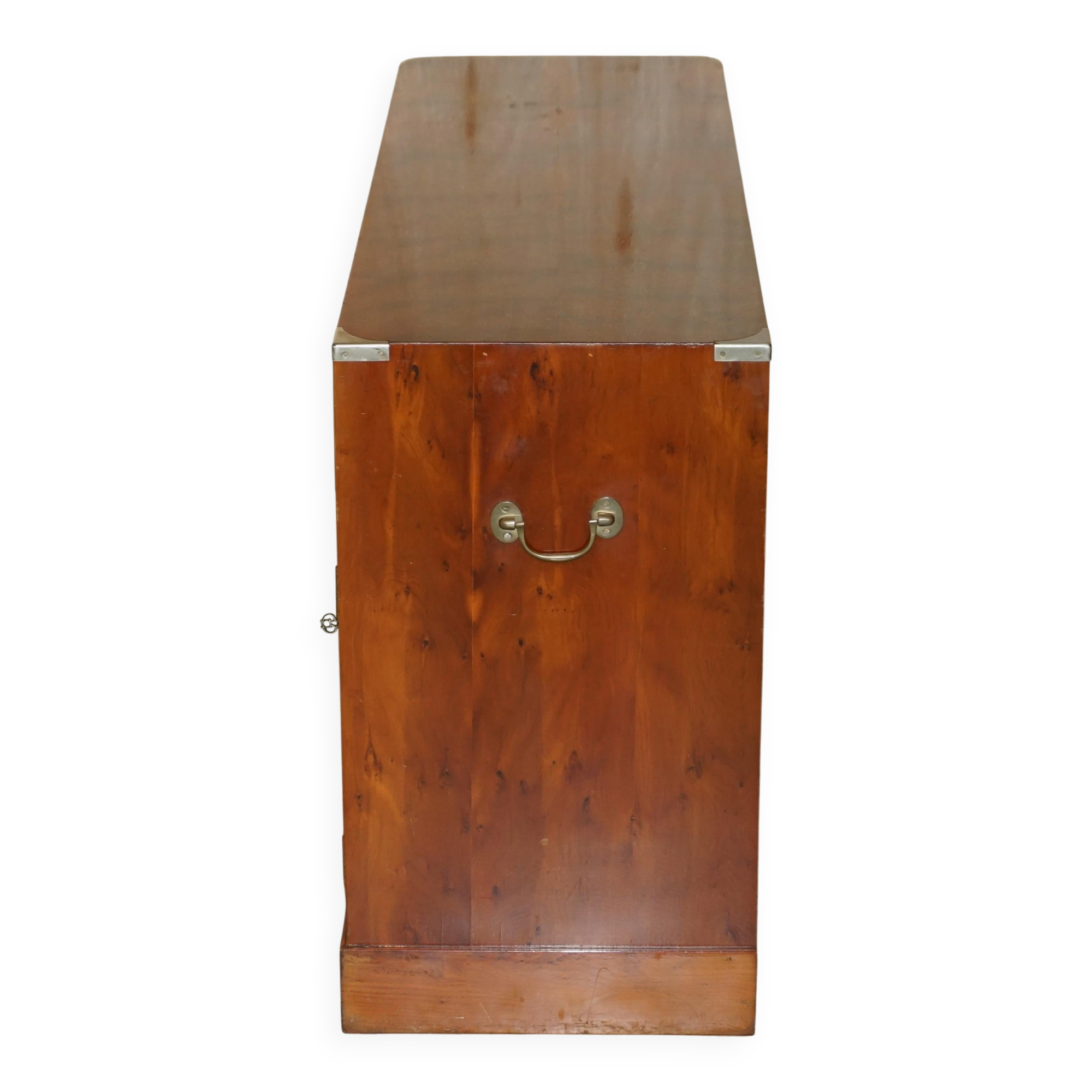 Buffet militaire vintage en bois d'if moucheté - Cabinet bar