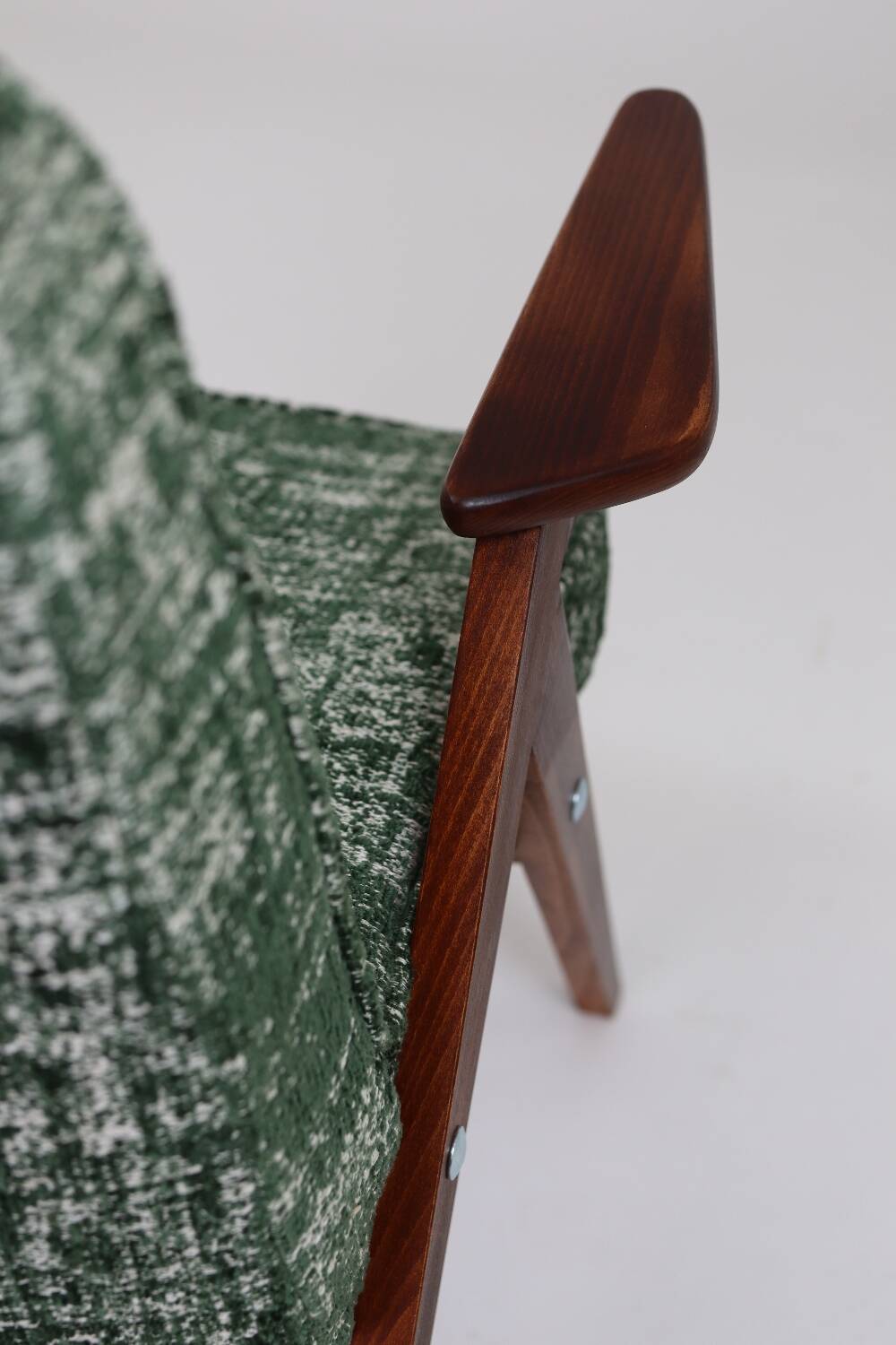 Fauteuil scandinave Space Age en bois et tissu vert