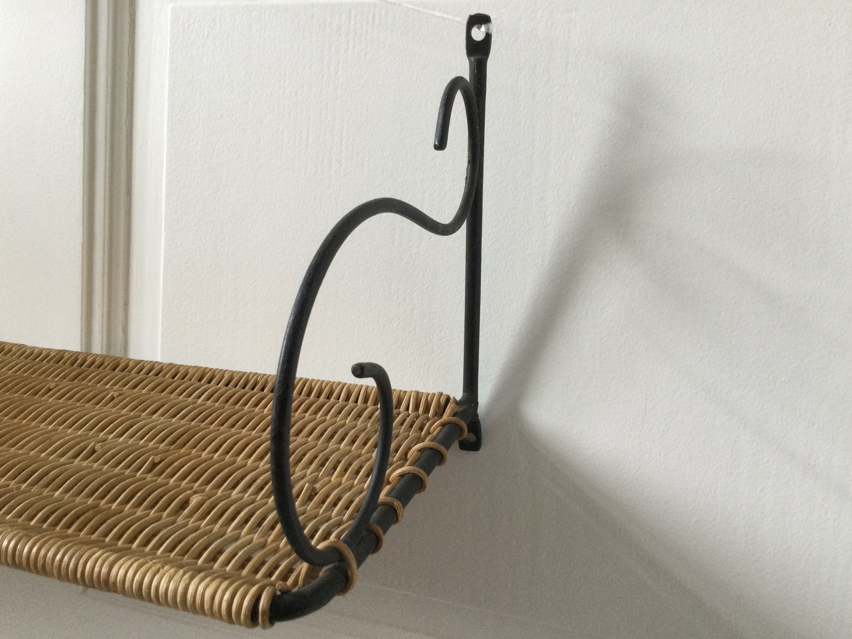 Wall shelf wicker and wrought iron 50s