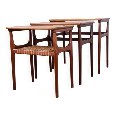 Série de trois tables gigognes danoise en teck et cannage par erling torvits pour heltborg mobler.