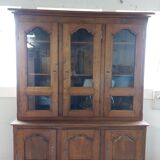 Library showcase two bodies in solid oak