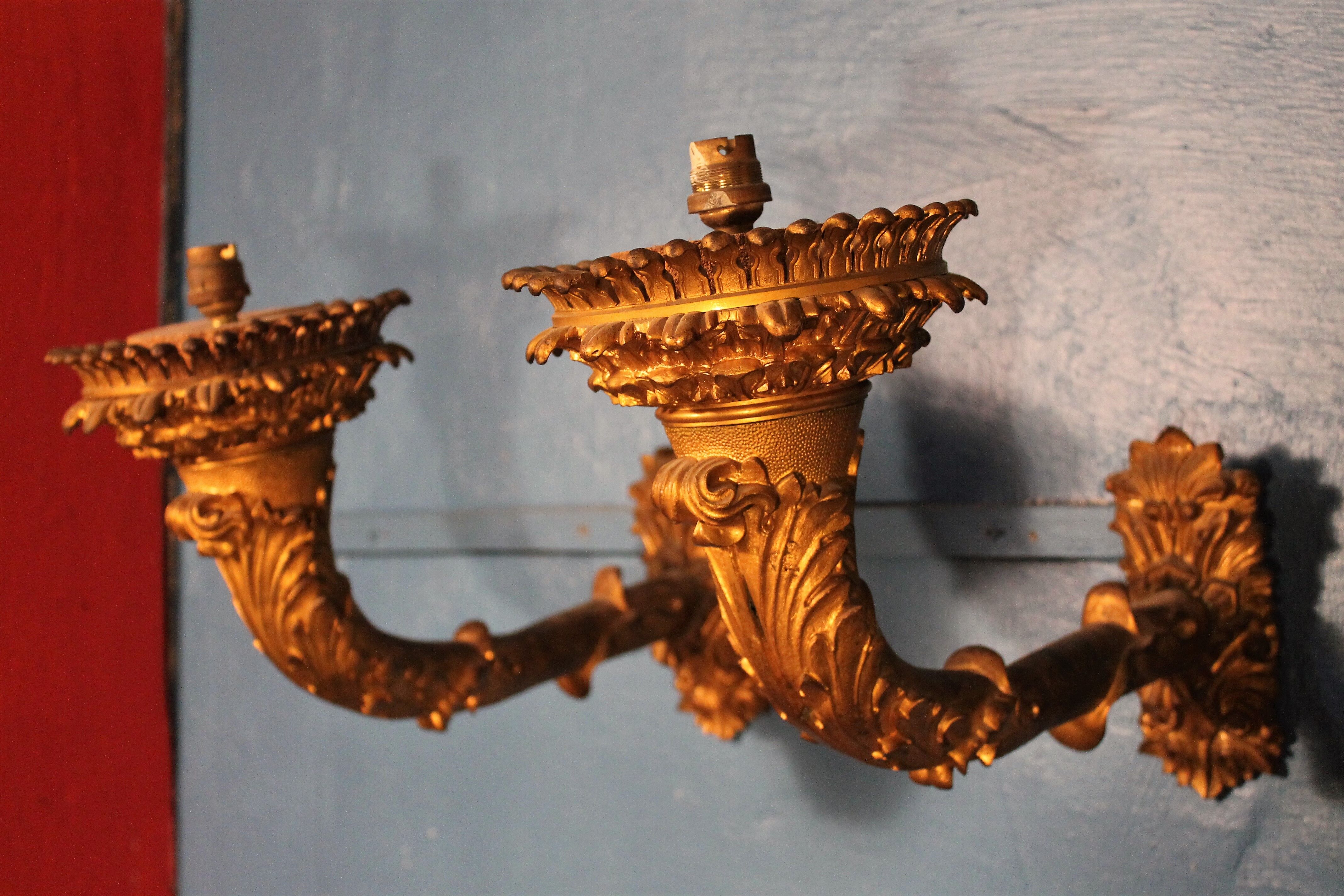 Pair of wall light  bronze "Torches / torches" early twentieth century