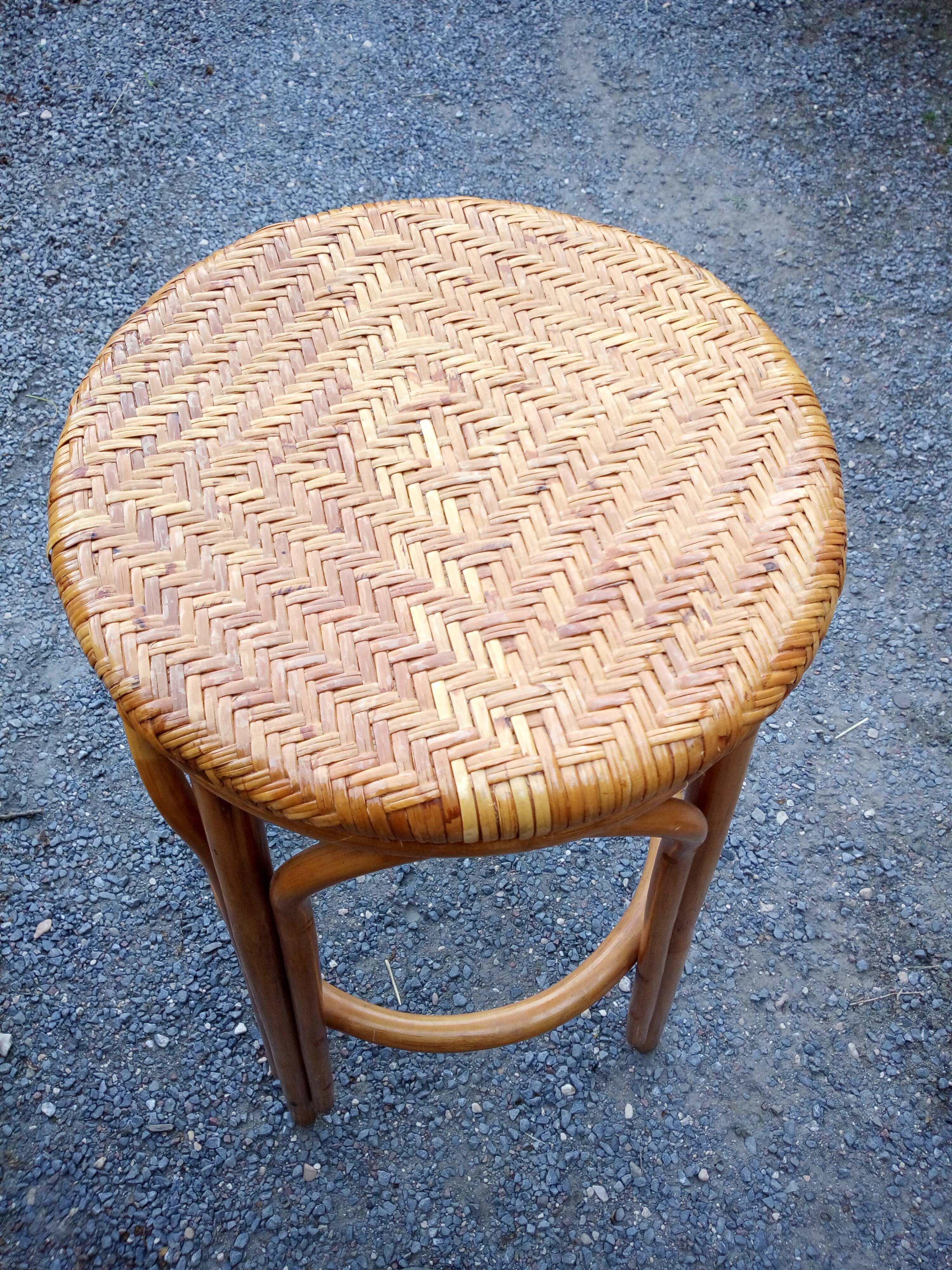 Bar set in bamboo and rattan with its two stools