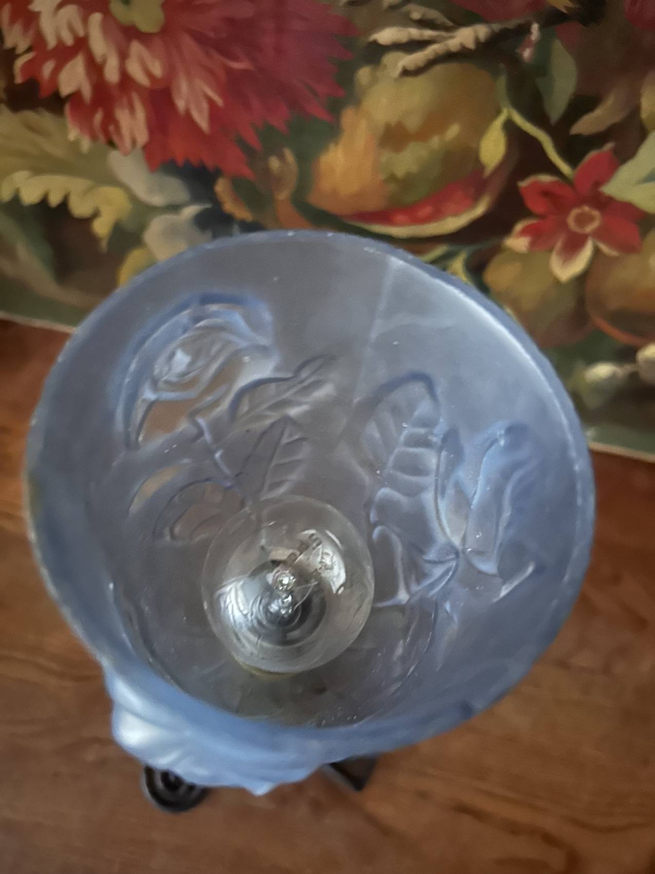 Art Deco lamp in blue glass paste with rose decoration – poetic rarity