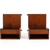 Paire de tables de chevet suspendues en teck par Hans Wegner pour Getama