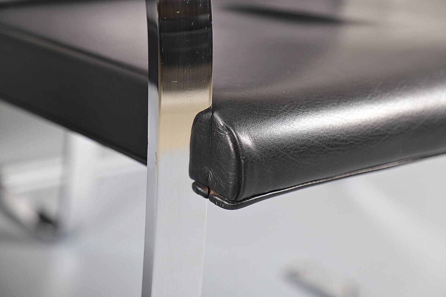 Set of 6+1 Mies van der Rohe Brno black Bauhaus chairs