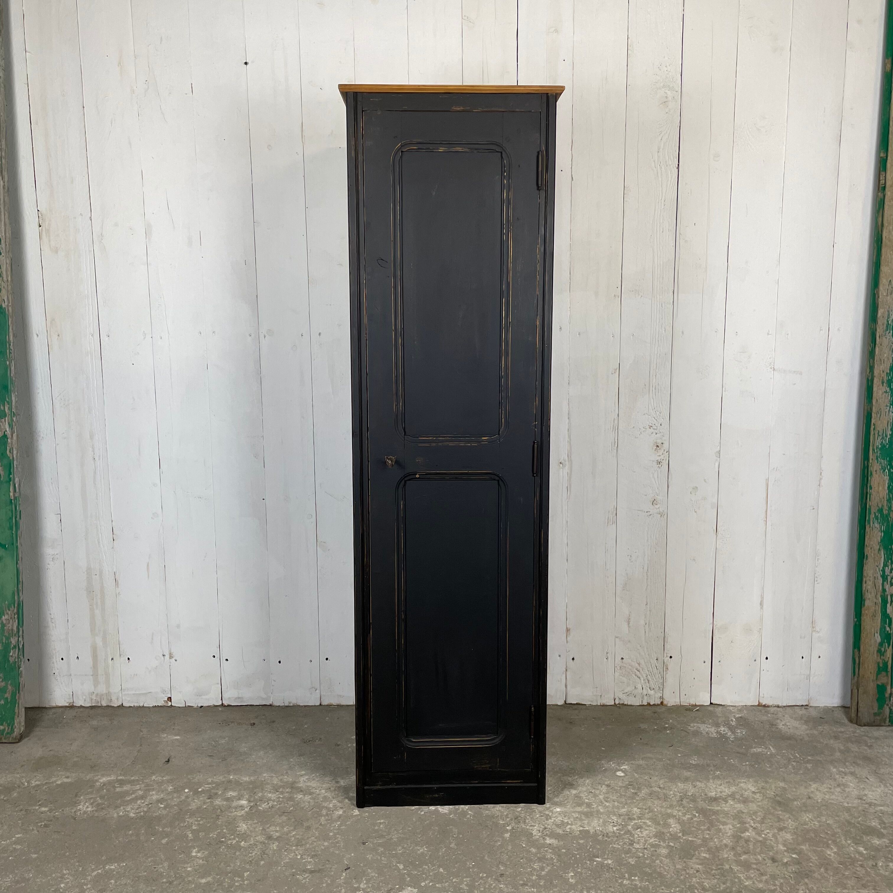 Parisian wardrobe hosiery