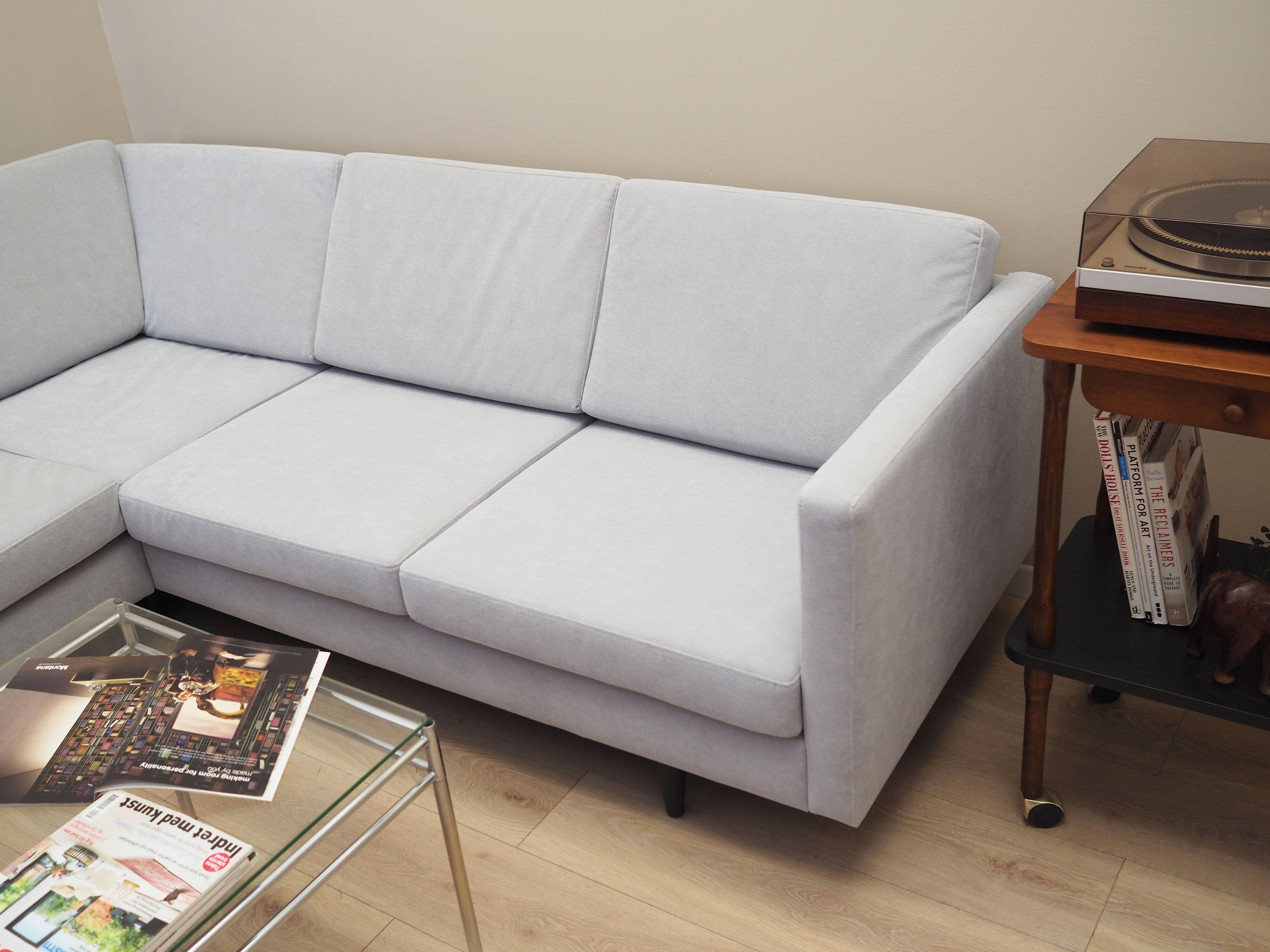 Grey corner sofa, Danish design, 1990s, production: Denmark