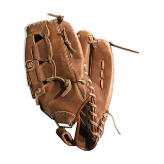Wilson Baseball Glove