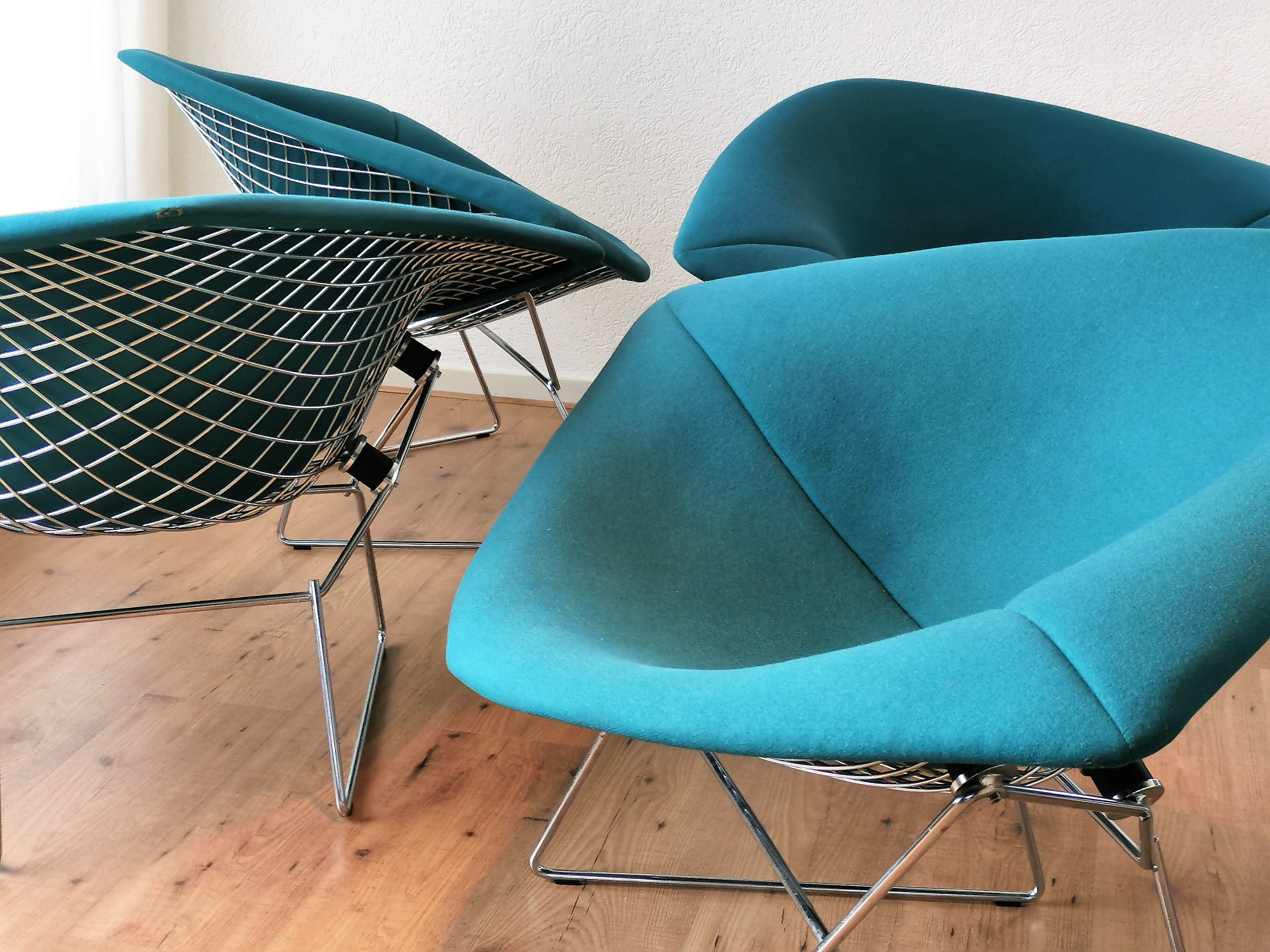 Diamond lounge armchairs by Harry Bertoia for Knoll