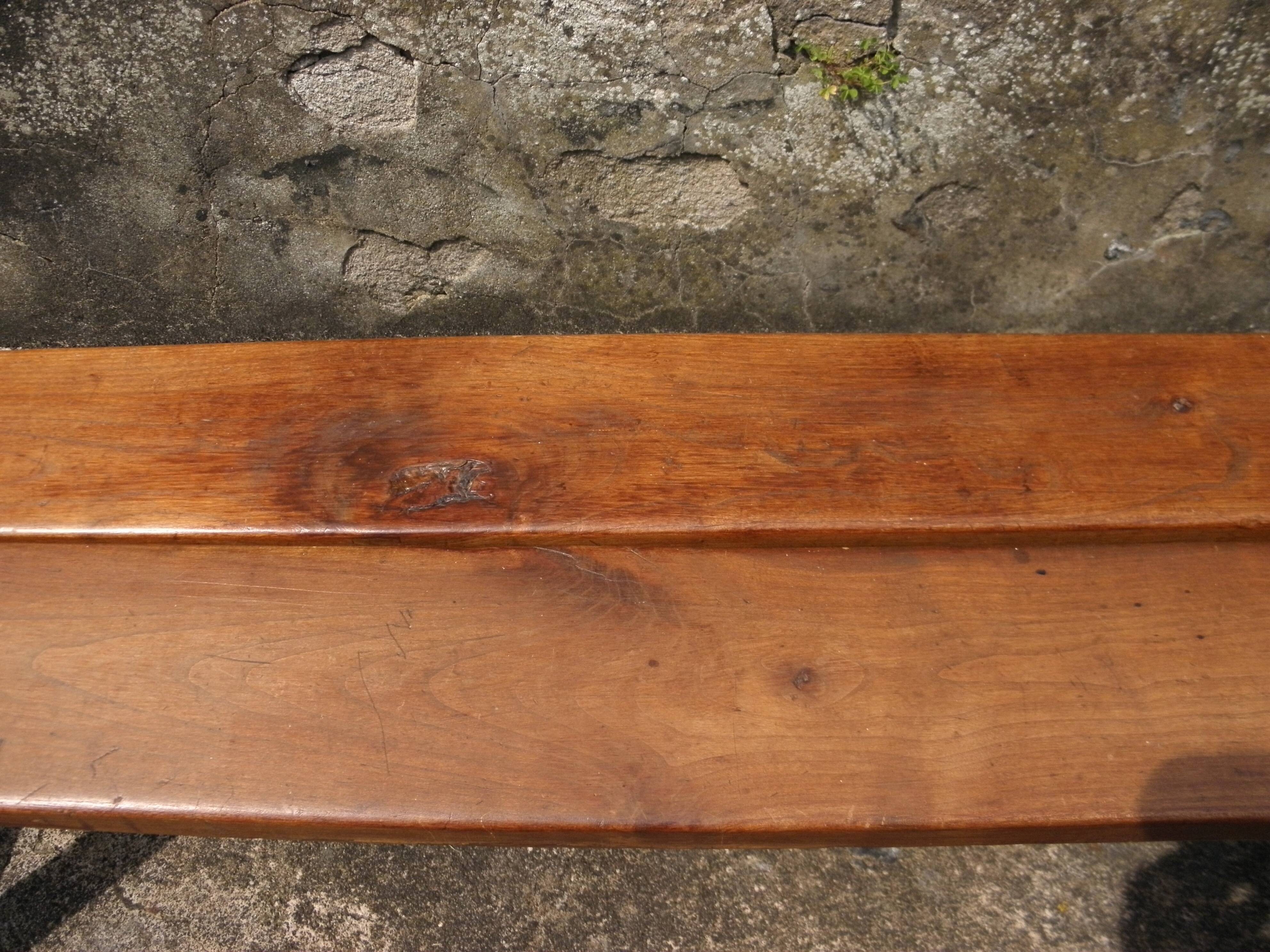 Paire de bancs de ferme en merisier 183 cm.