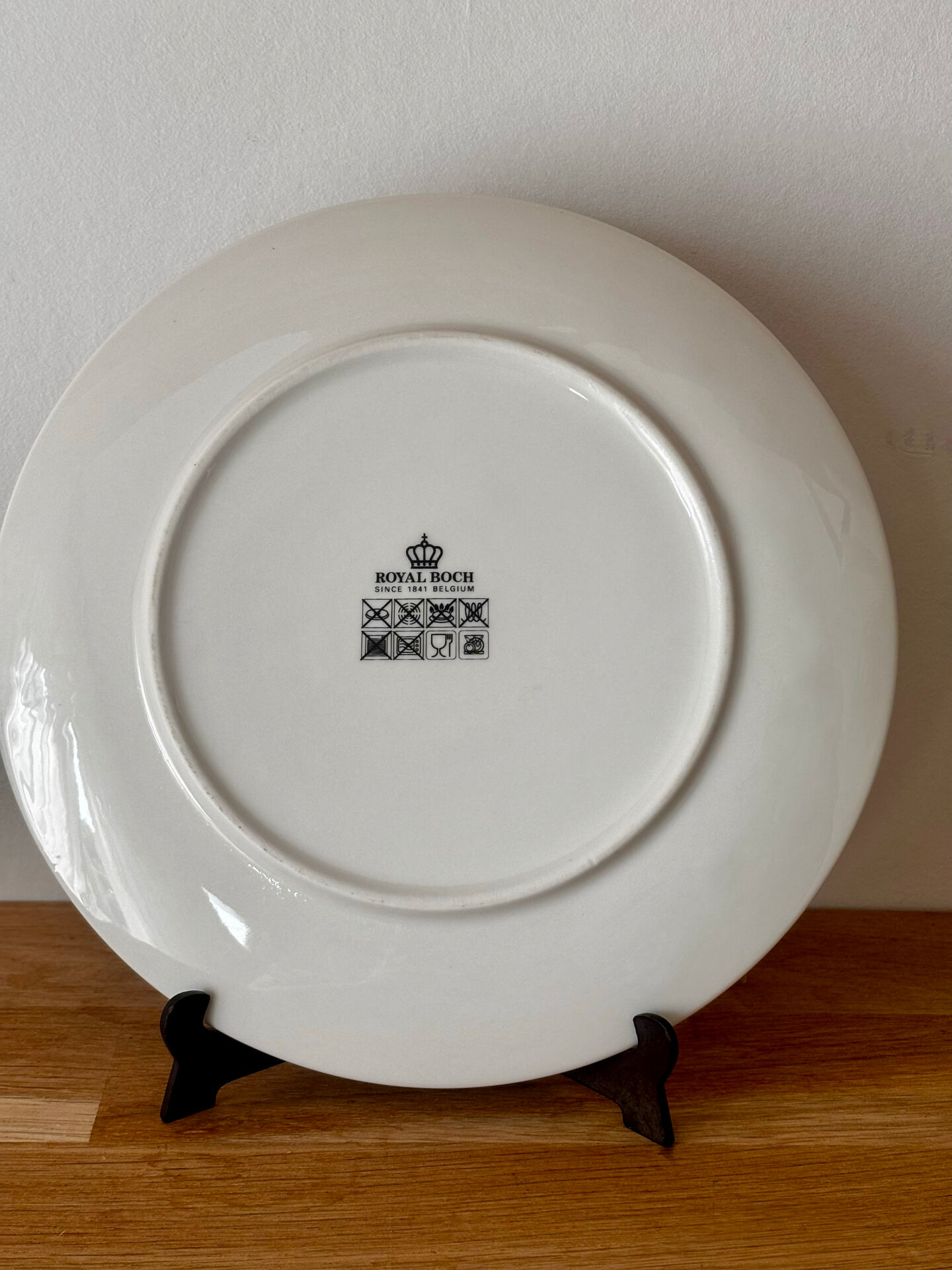 Royal Boch cherry plate