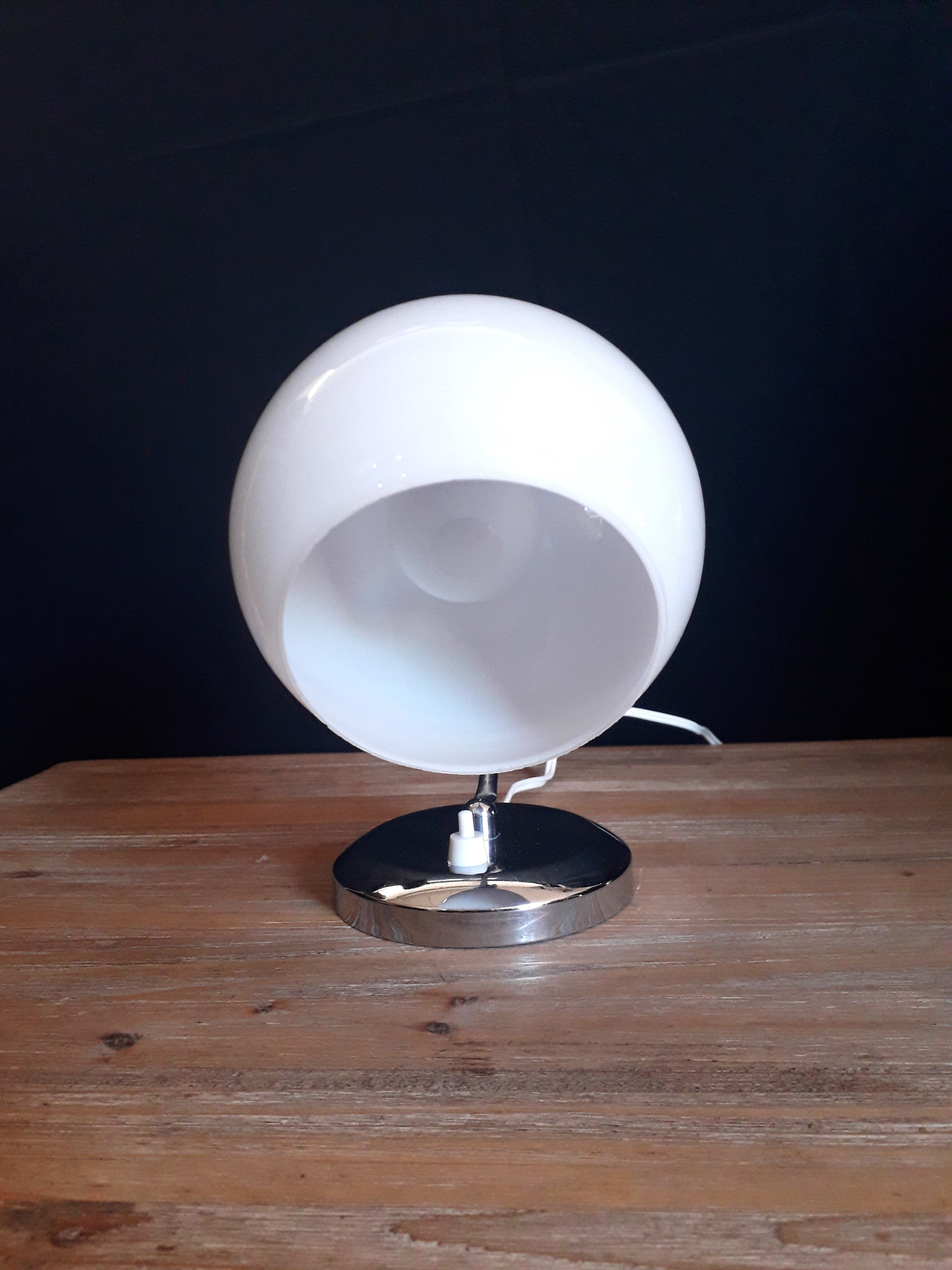 Table lamp / desk - Chrome metal and opaline globe - CIRCA 1950