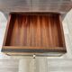 Paire de tables chevet/appoint, acajou,bois noirci,style néoclassiqu