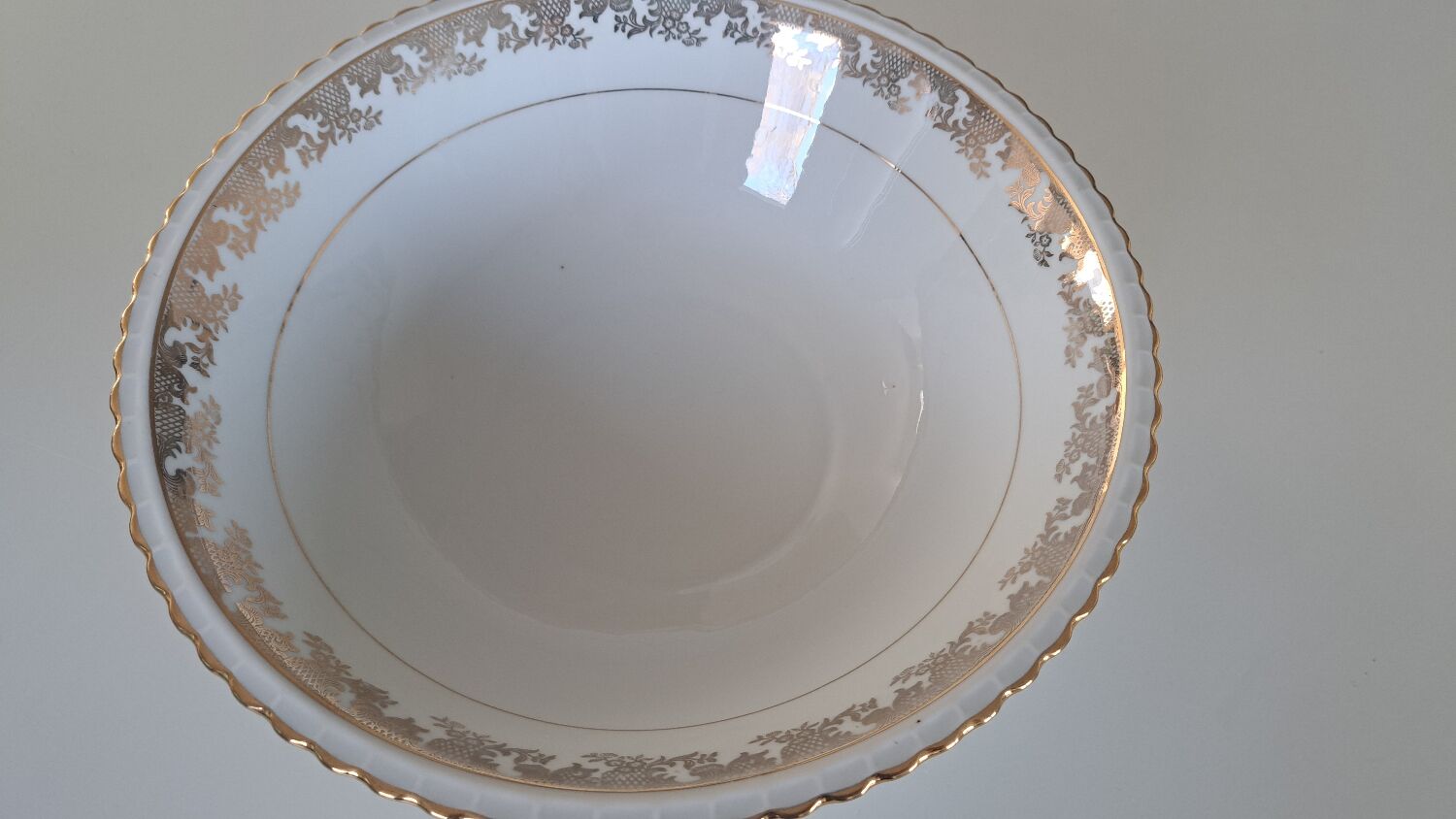 Luxury porcelain service