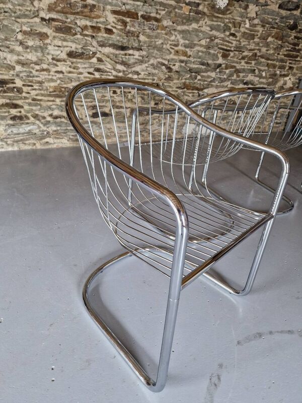 Lot de 4 Chaises à Bras, En Métal Chromé – 1970