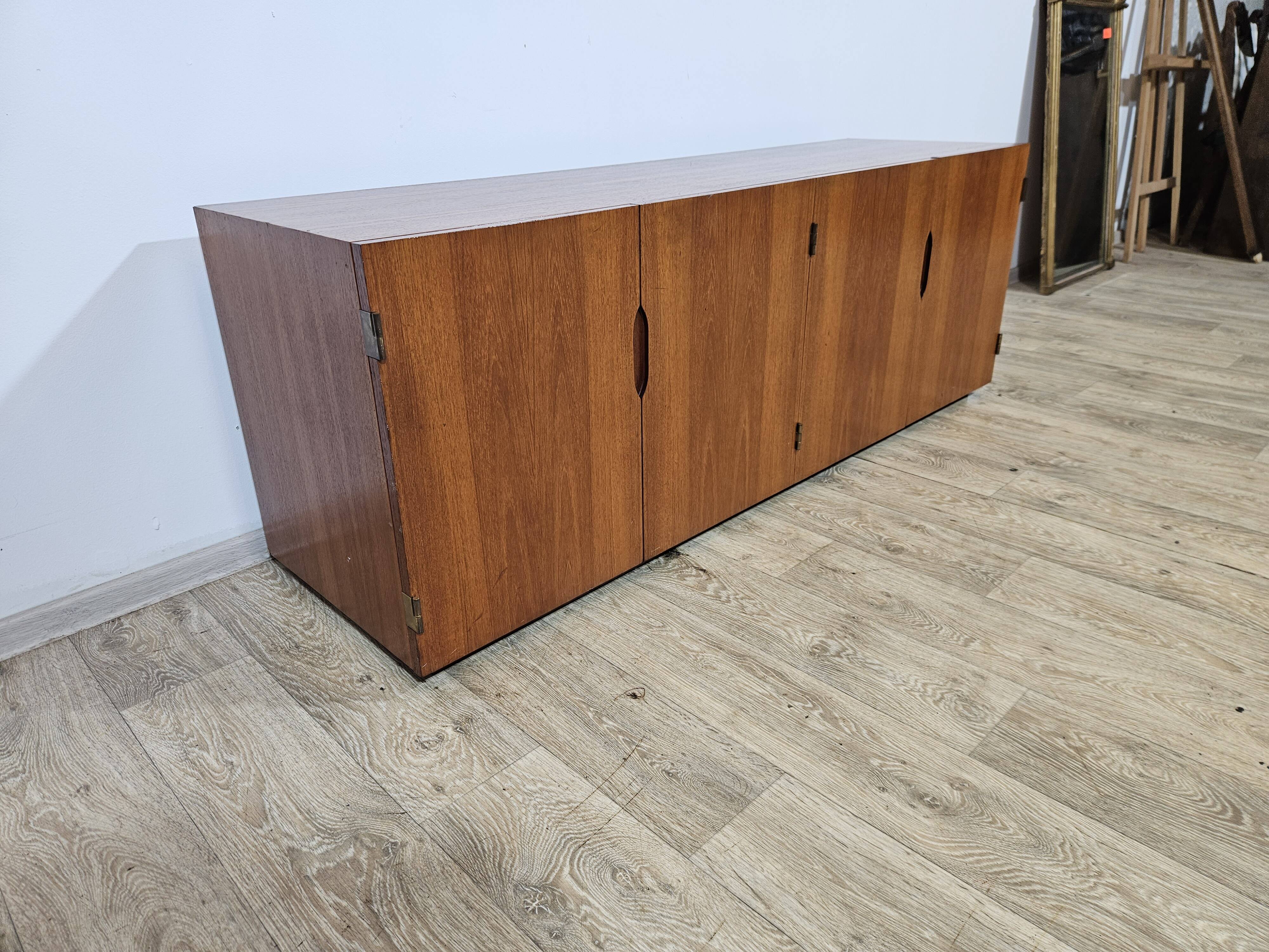 Icône du design, commode en teck, moderne du milieu du siècle, années 1960.