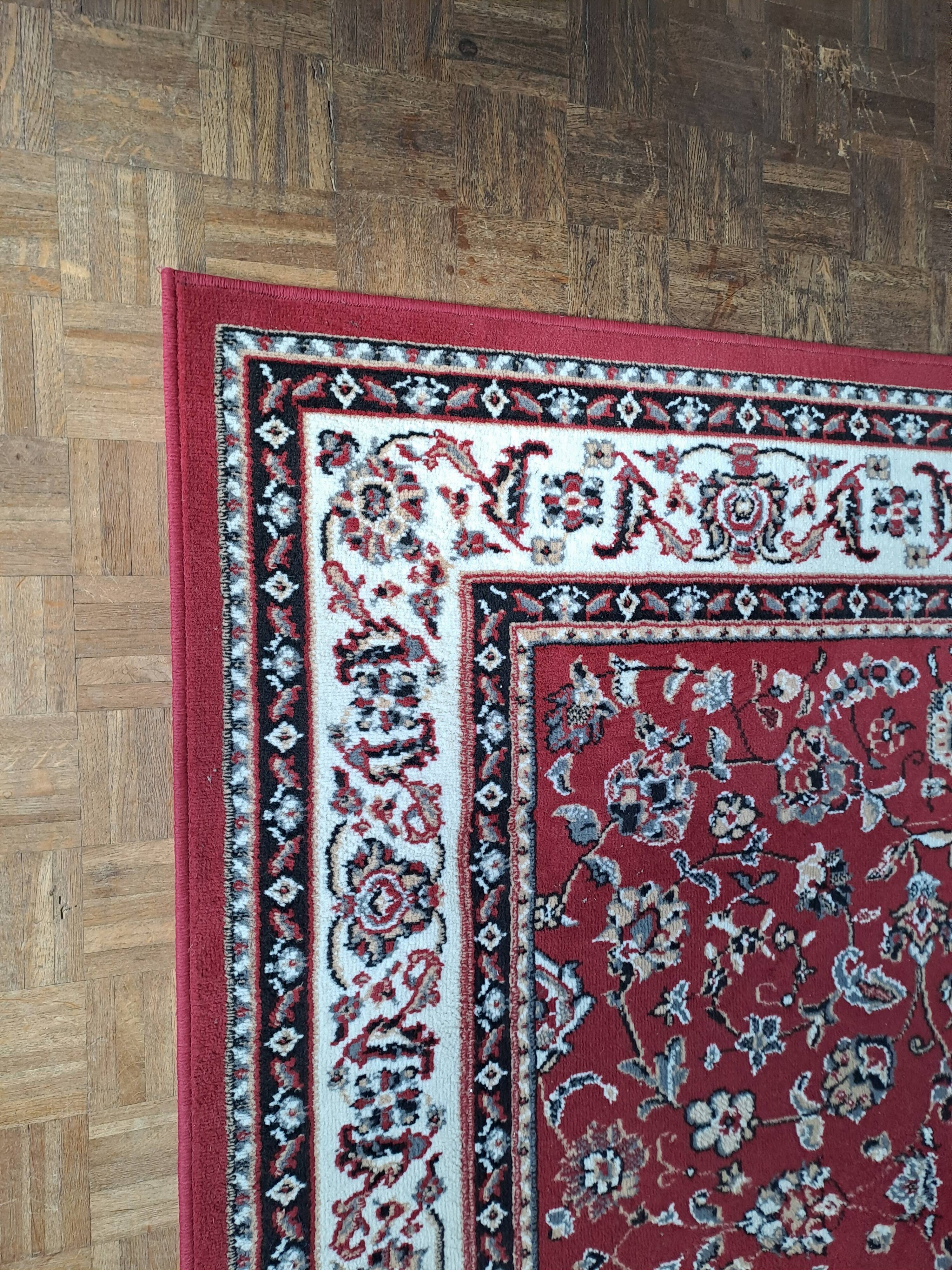 Rug Machine made rectangular Belgium 1990