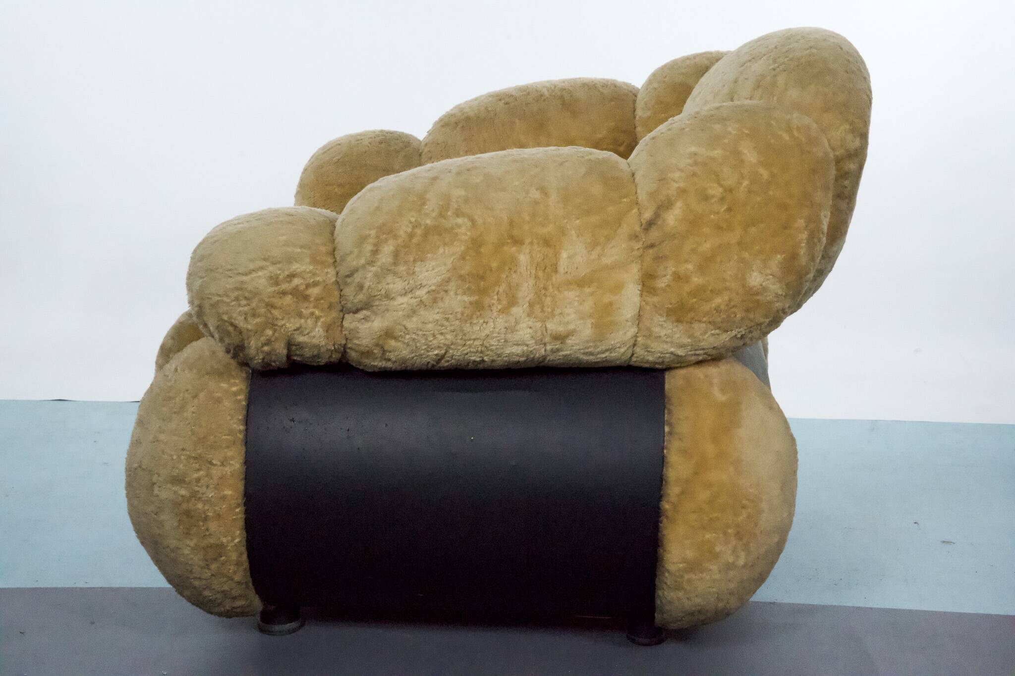 Space Age Single Armchair by Adriano Piazzesi, Cream Teddy Bear & Leather