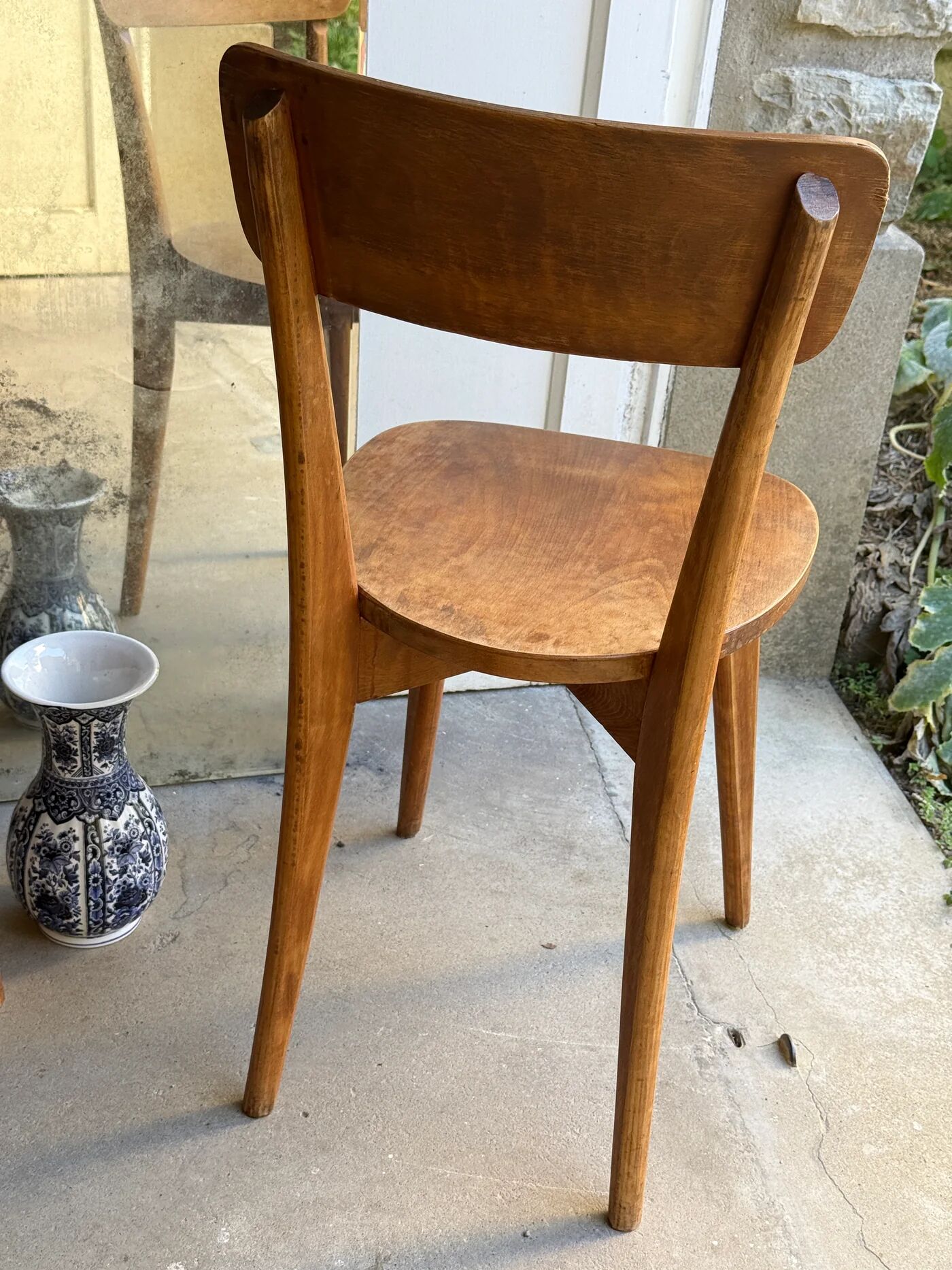 Paire de chaises en bois brut