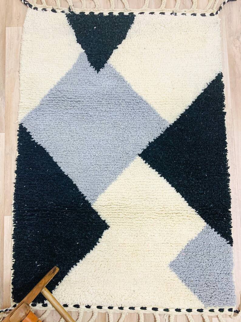 Handmade Moroccan rug 200cm x 300cm
