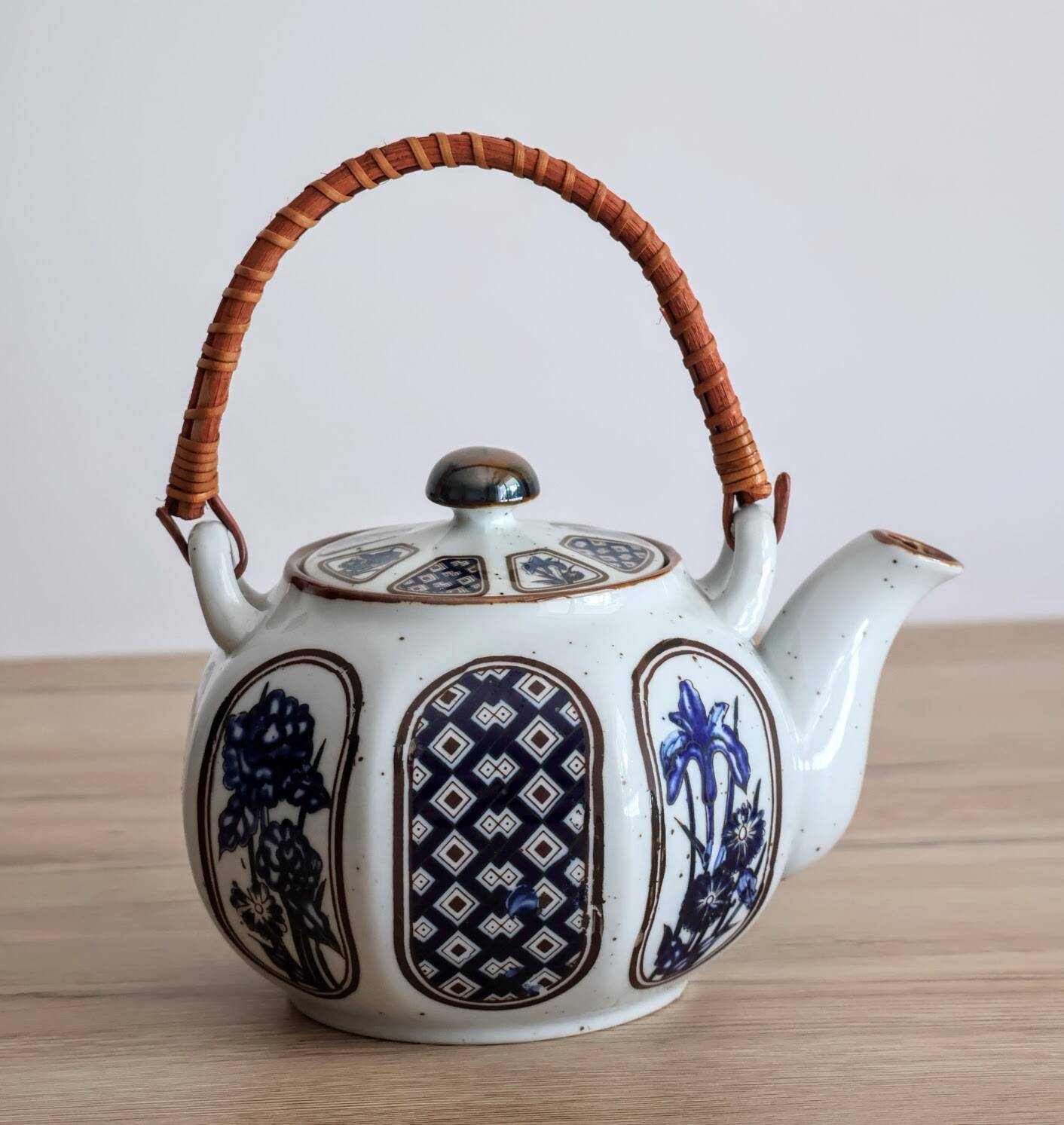 Set de vaisselle Kyusu: Théière japonaise avec poignée latérale