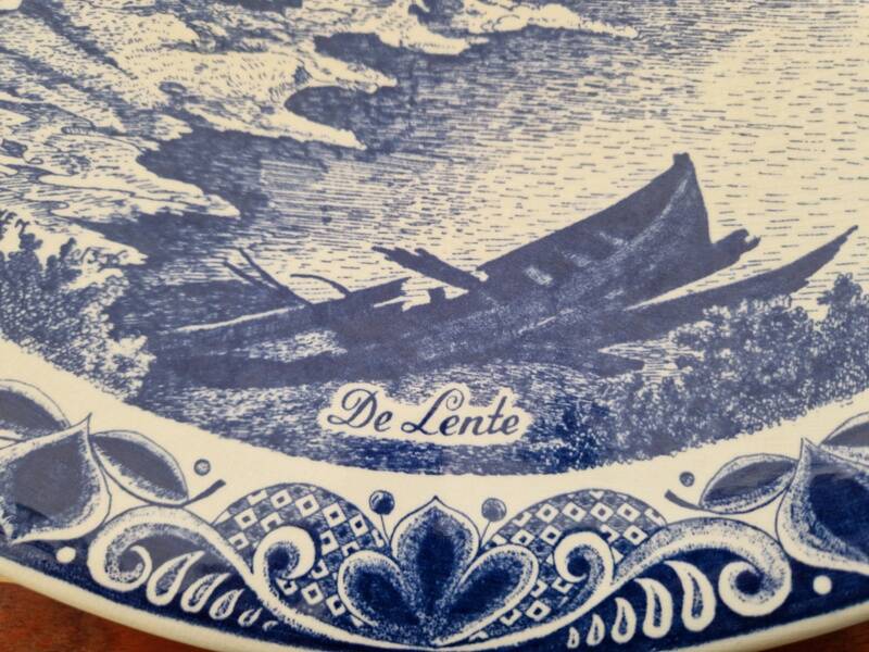 Important Delfts Blauw Chemkefa earthenware dish, Maastricht