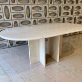 Table à manger vintage en travertin de Ligne Roset