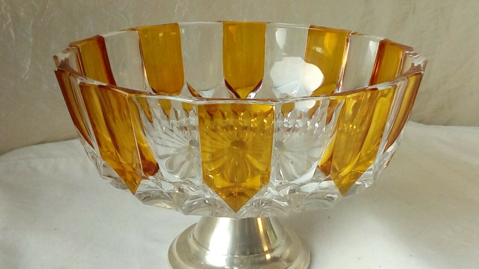 Coupe en cristal pied douche en metal argente