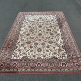 Grand tapis oriental